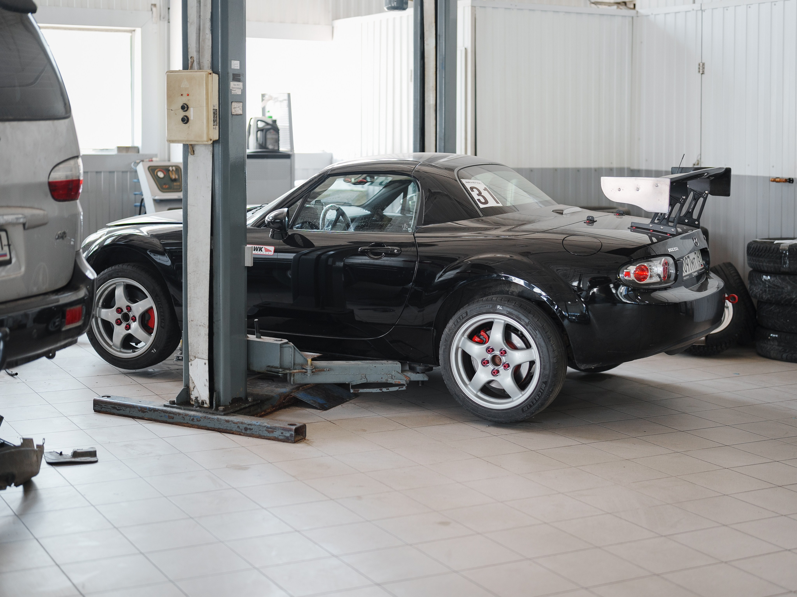 Автосалон «Боравто». Фотограф Олег Сотник