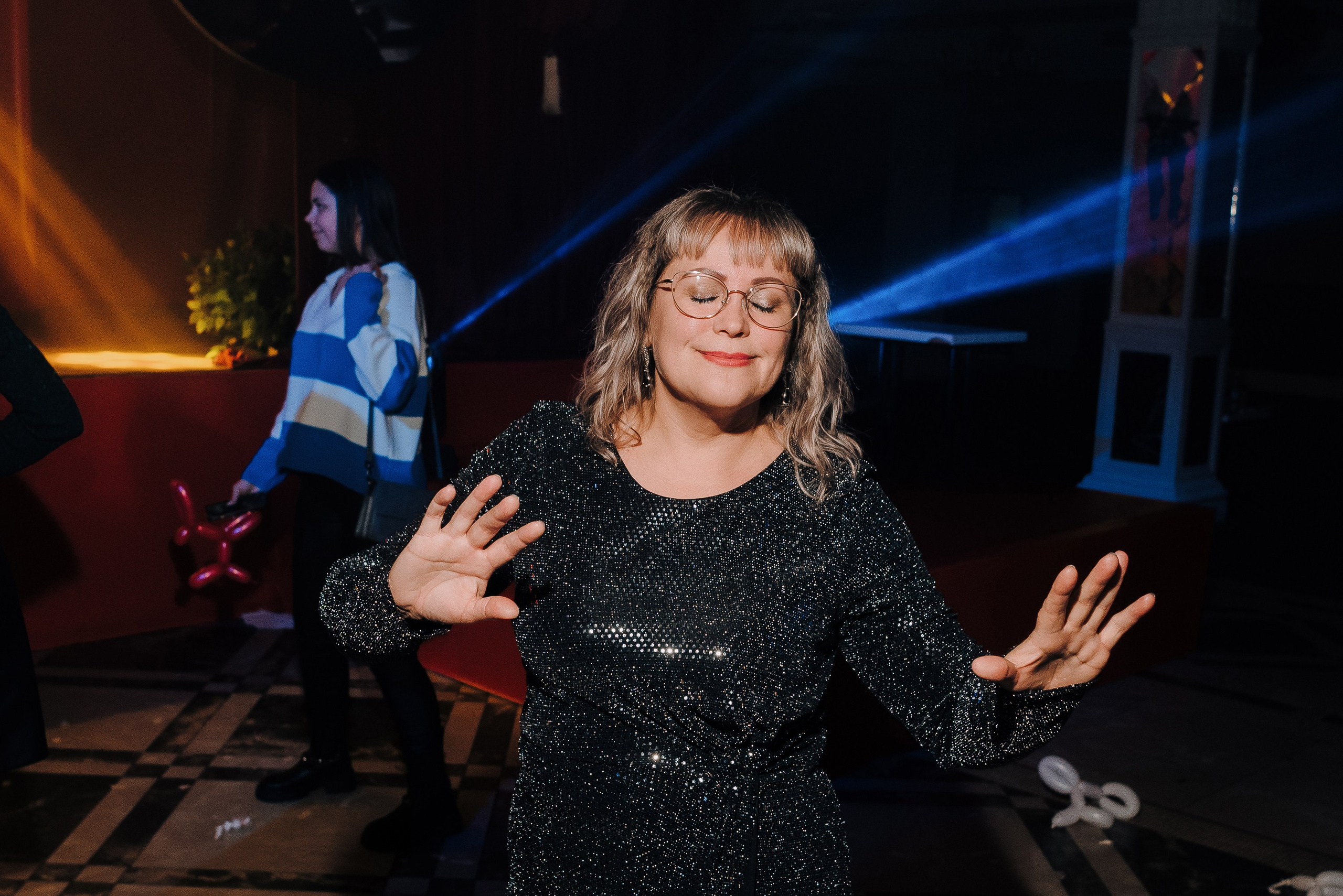 СПЕКТАКЛЬ «ВОЛШЕБНЫЕ ОЧКИ» ОПТИК-ЦЕНТР. Репортажный фотограф Зуев Роман г. Челябинск