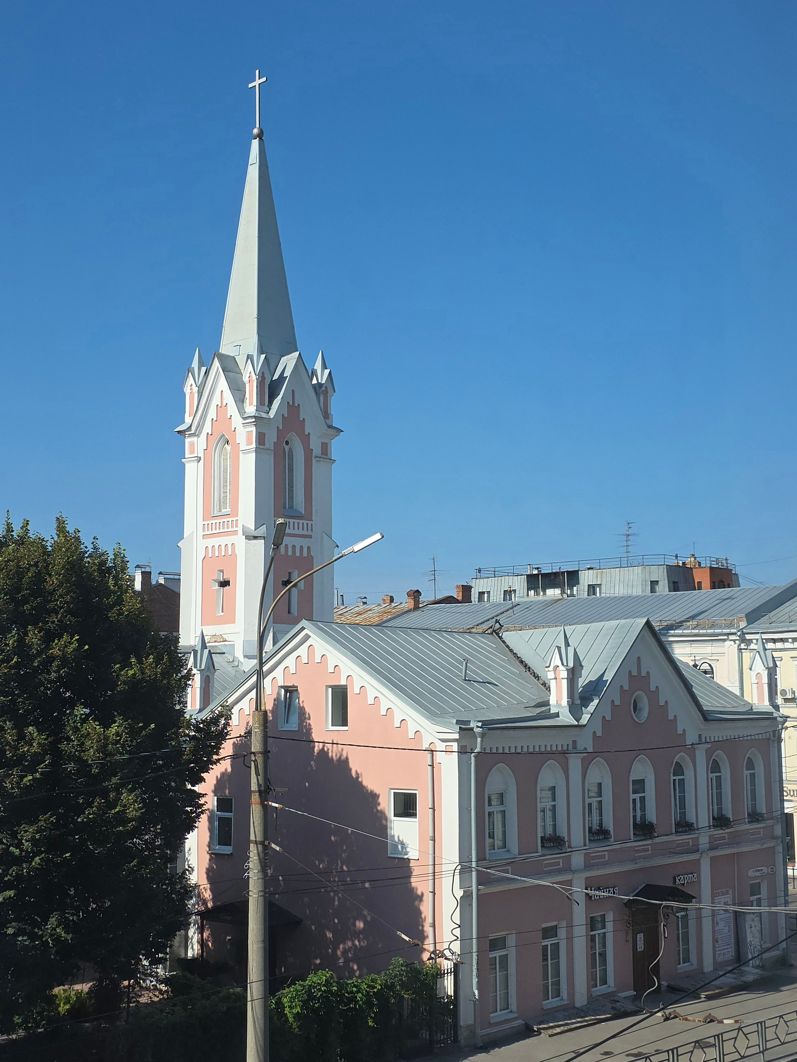 Прилетел в Самару в субботу вечером