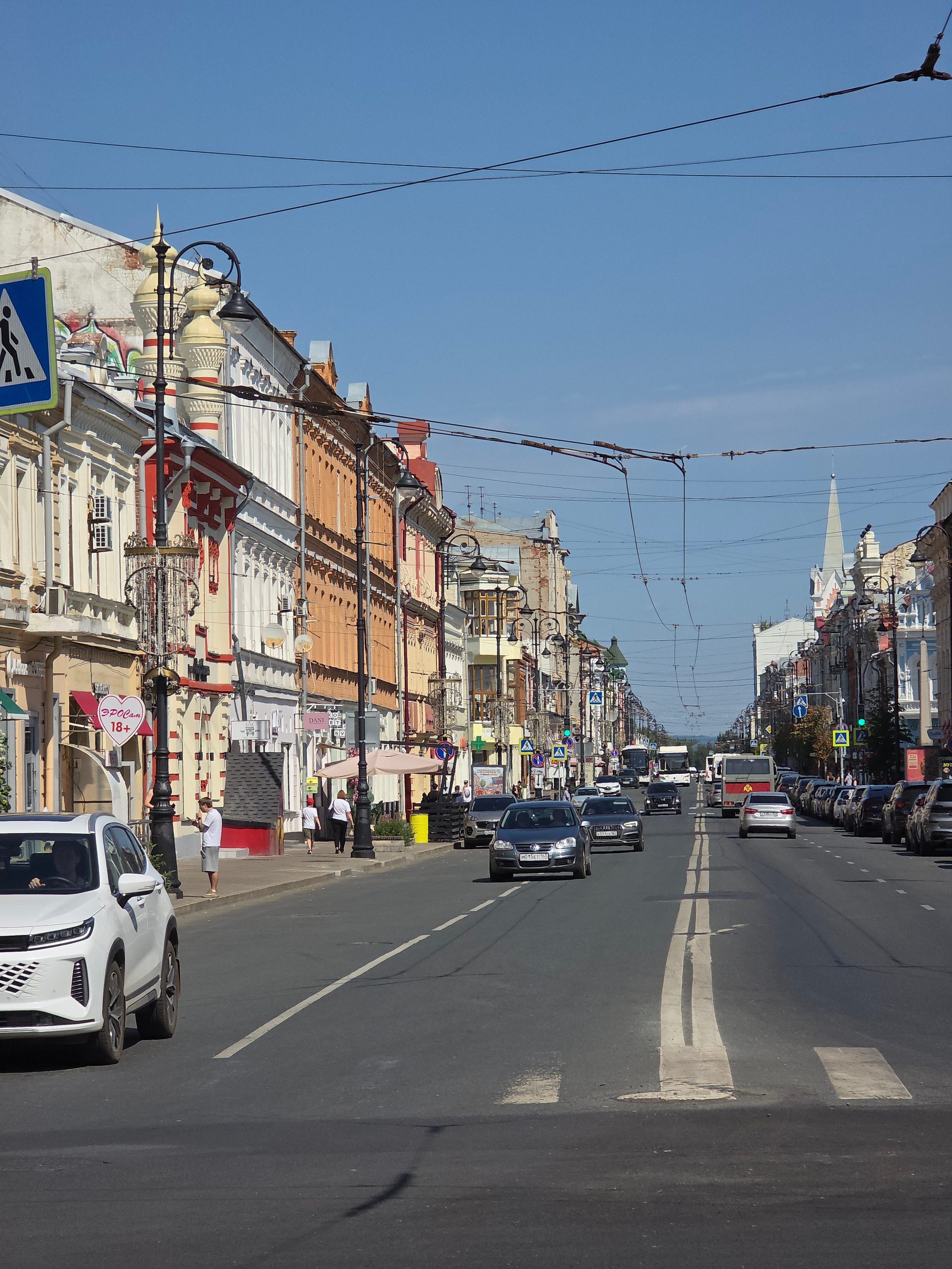 Улица Куйбышева. Центральная улица, украшенная особняками дворян и купцов. История города, история улицы просто в череде ее названий: Казачья, Хлебная, Главная, Дворянская, Советская, Куйбышева