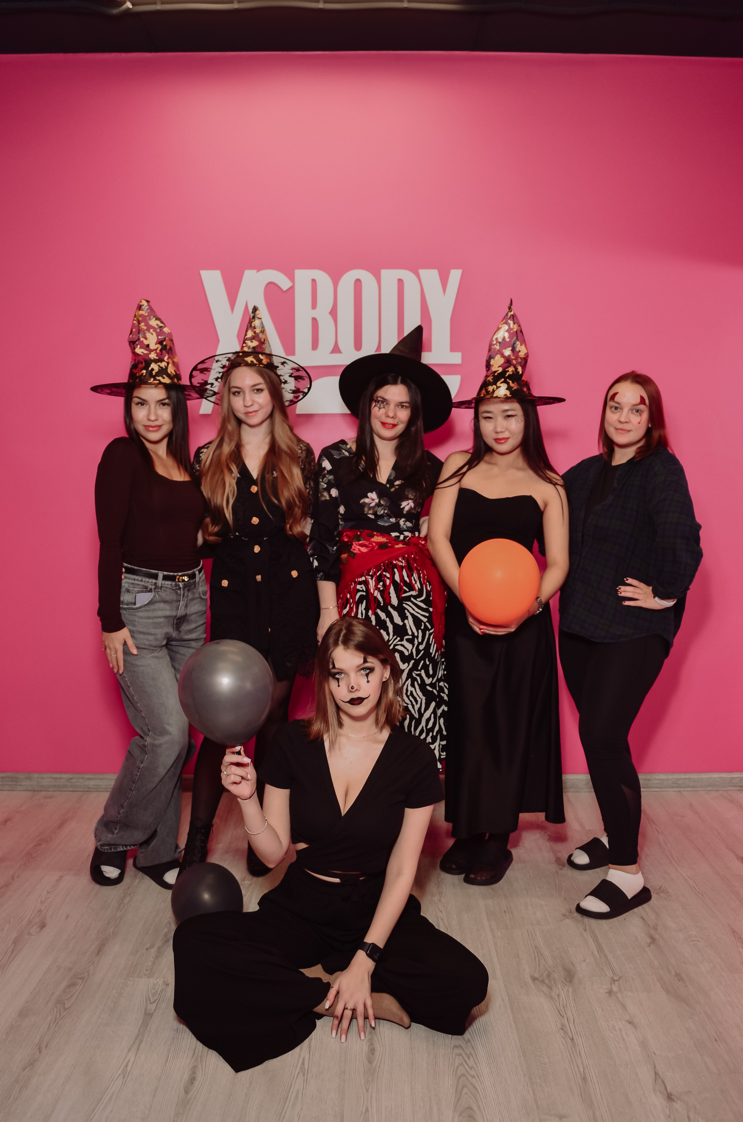 Фоторепортаж мероприятия в фитнес-клубе. Денисова Аля — фотограф для парных съемок и индивидуальных историй в Барнауле