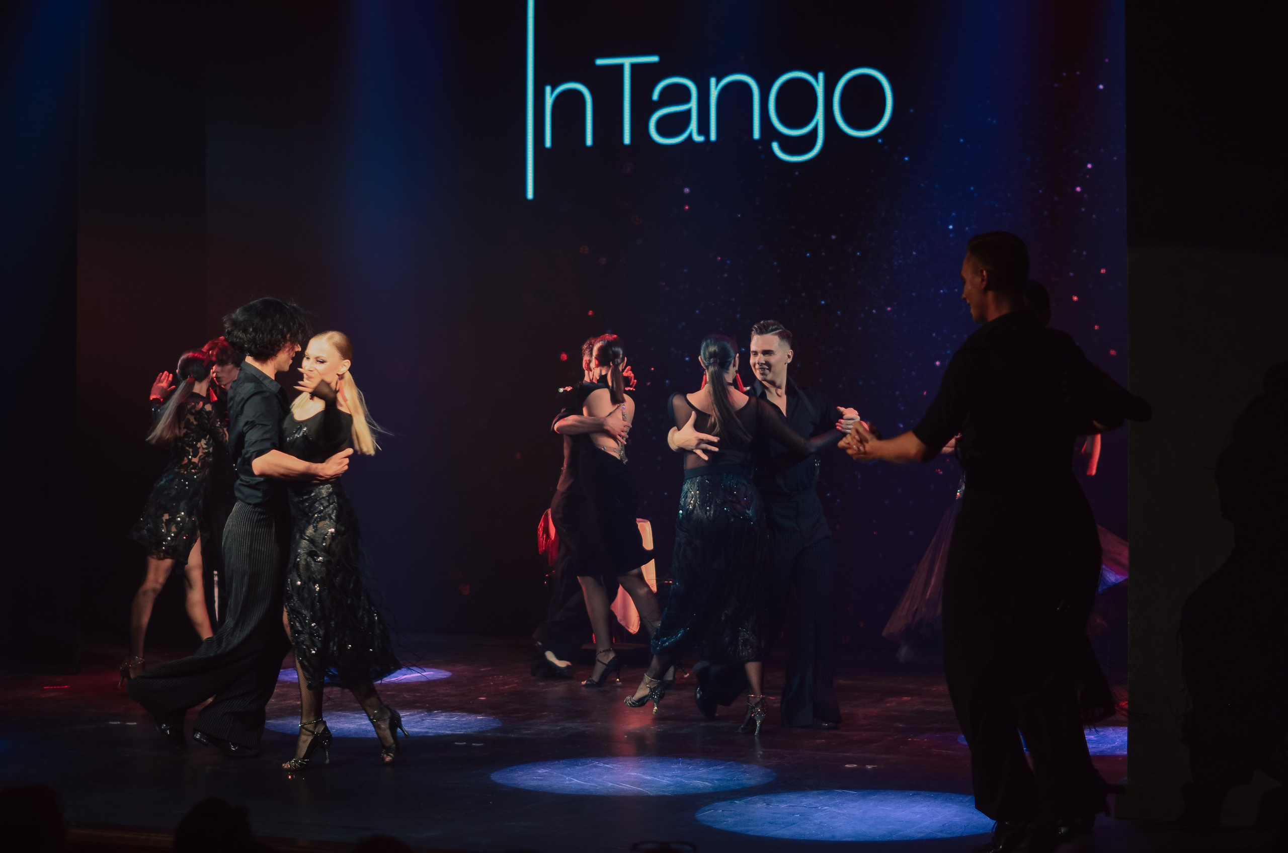 Фоторепортаж танцевального мероприятия. Денисова Аля — фотограф для парных съемок и индивидуальных историй в Барнауле