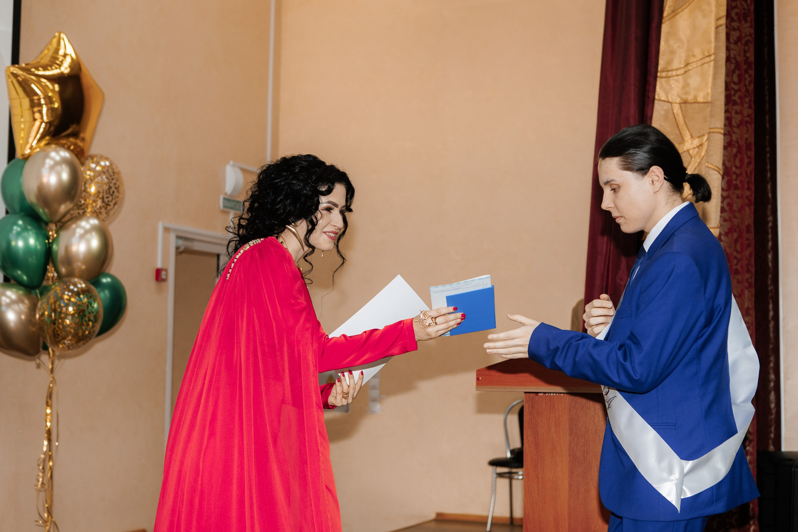 Выпускной Гимназия 12 2024 г. Свадебный и портретный Фотограф в Липецке Дмитрий Котюков