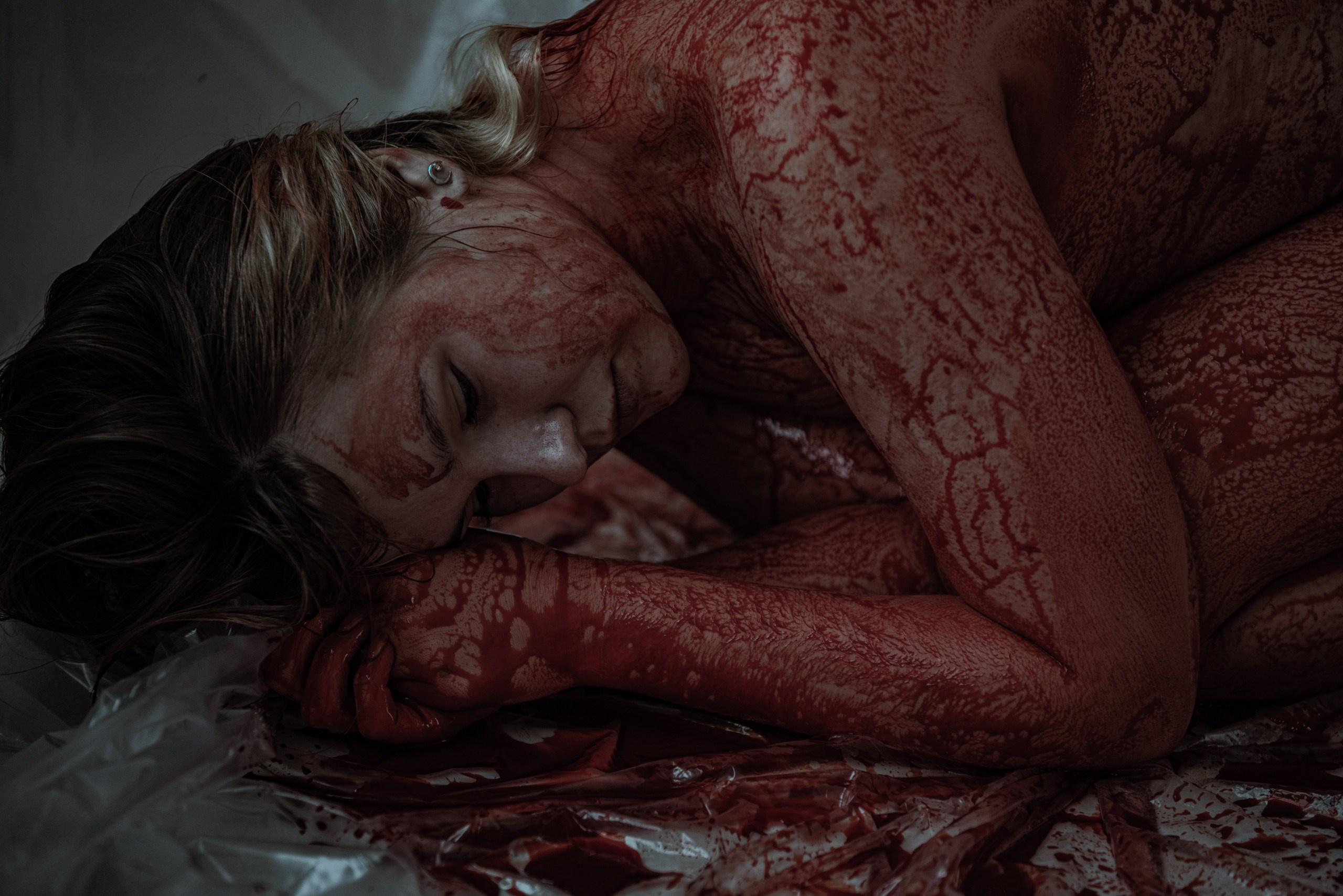 Кровавая фотосессия