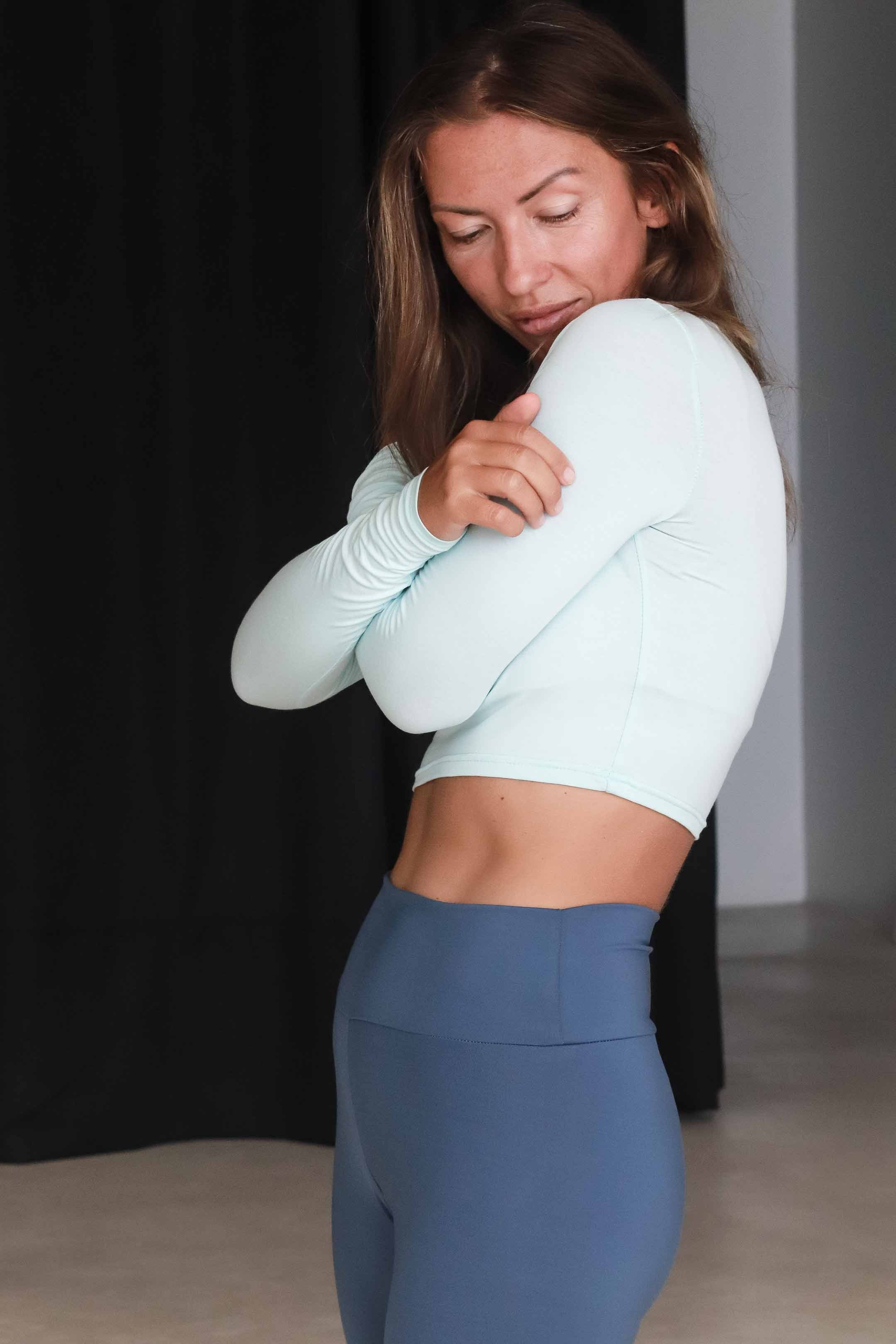 Коллекция спортивной одежды и купальников. Фотограф на Шри-Ланке