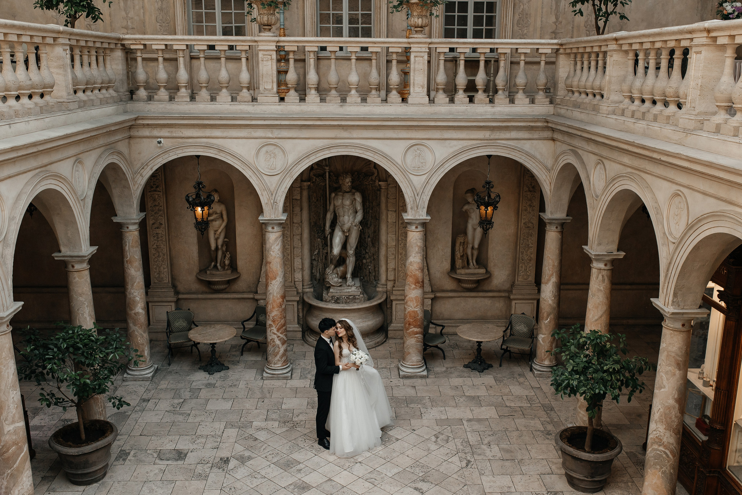 Свадебная фотосессия в ресторане Турандот