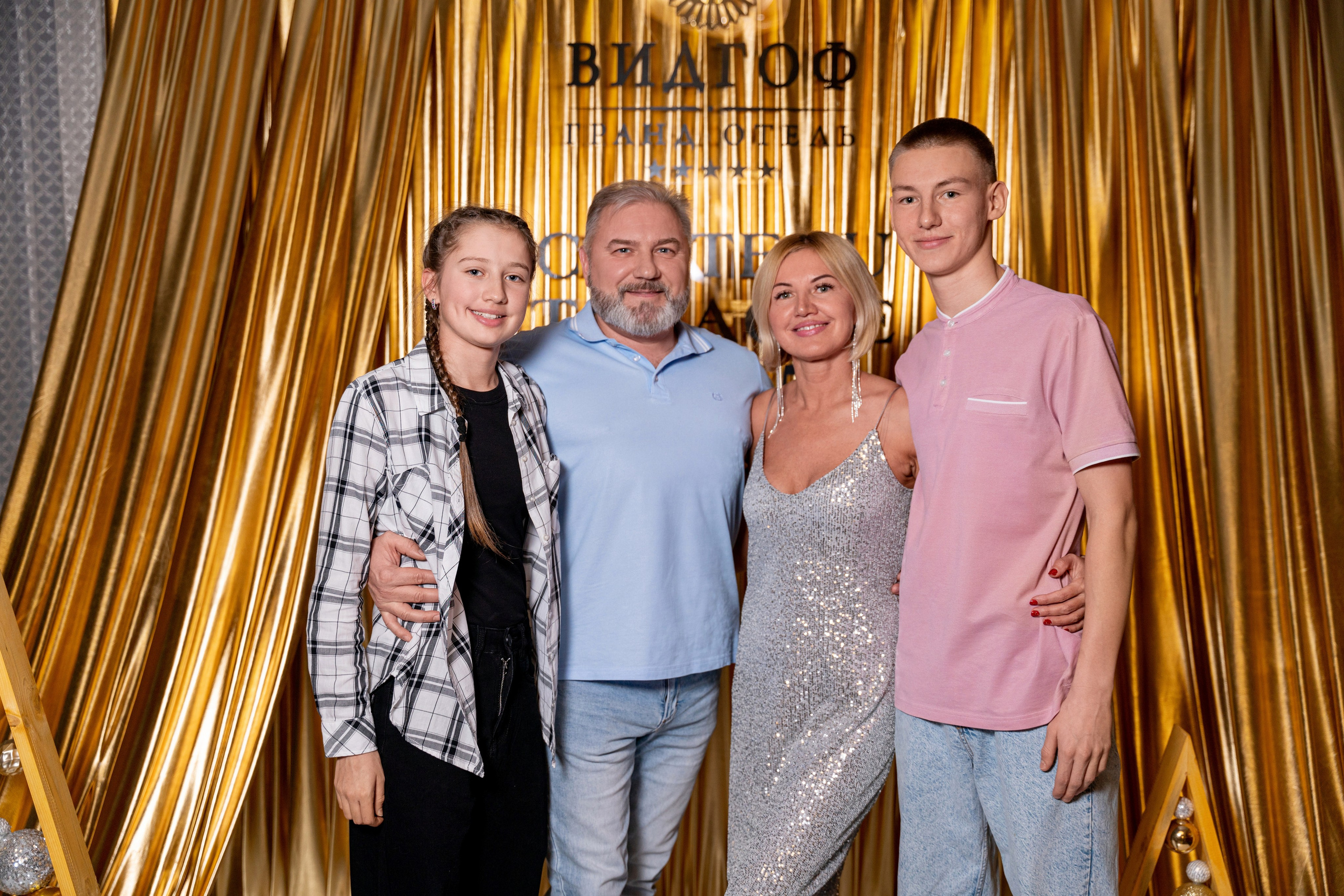 НОВОГОДНЯЯ НОЧЬ 2025 ВИДГОФ. Фотограф на любое мероприятие