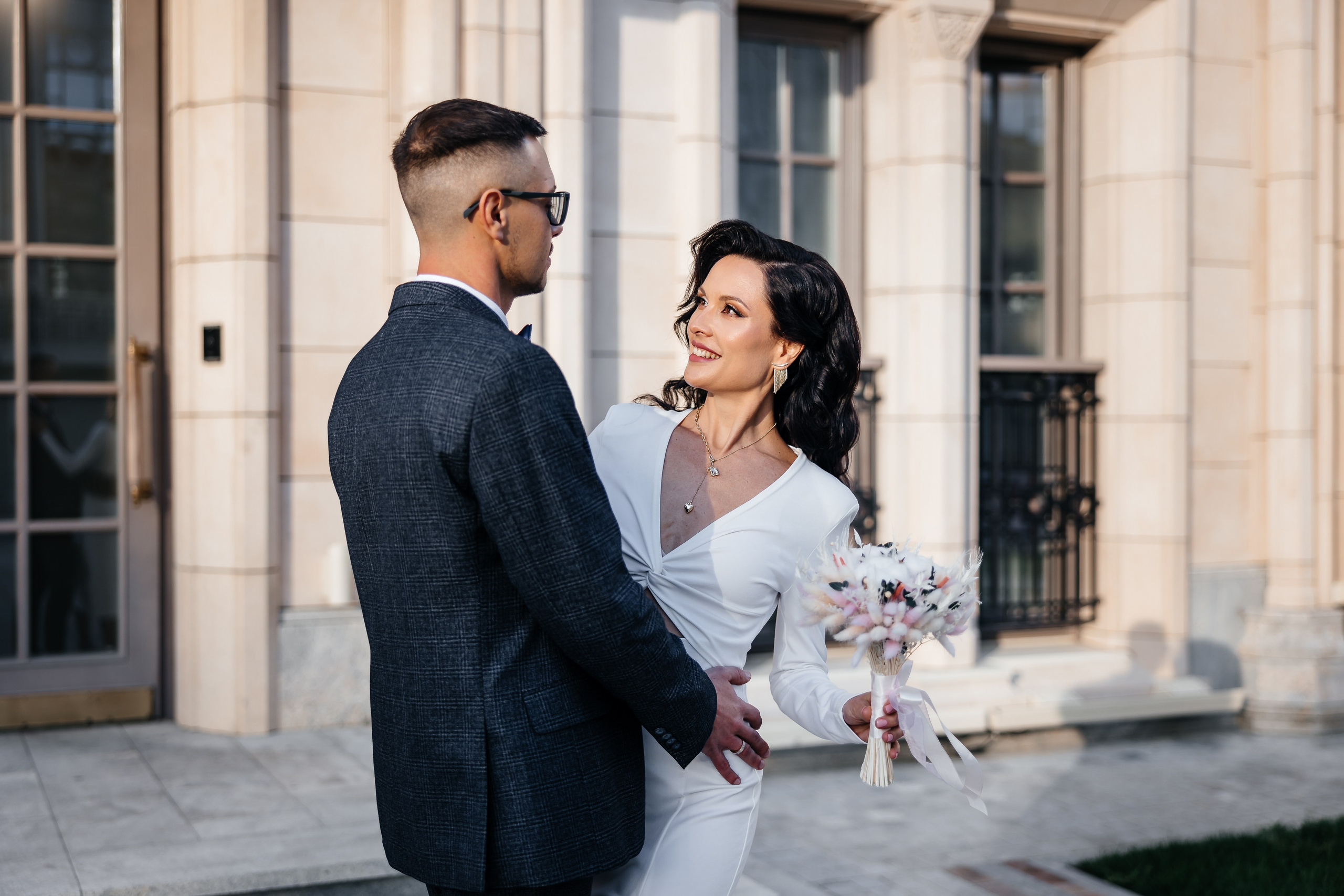 Анонс свадебной прогулки для Юлии и Артема. Свадебный фотограф в Крыму и Севастополе Ольга Баскакова