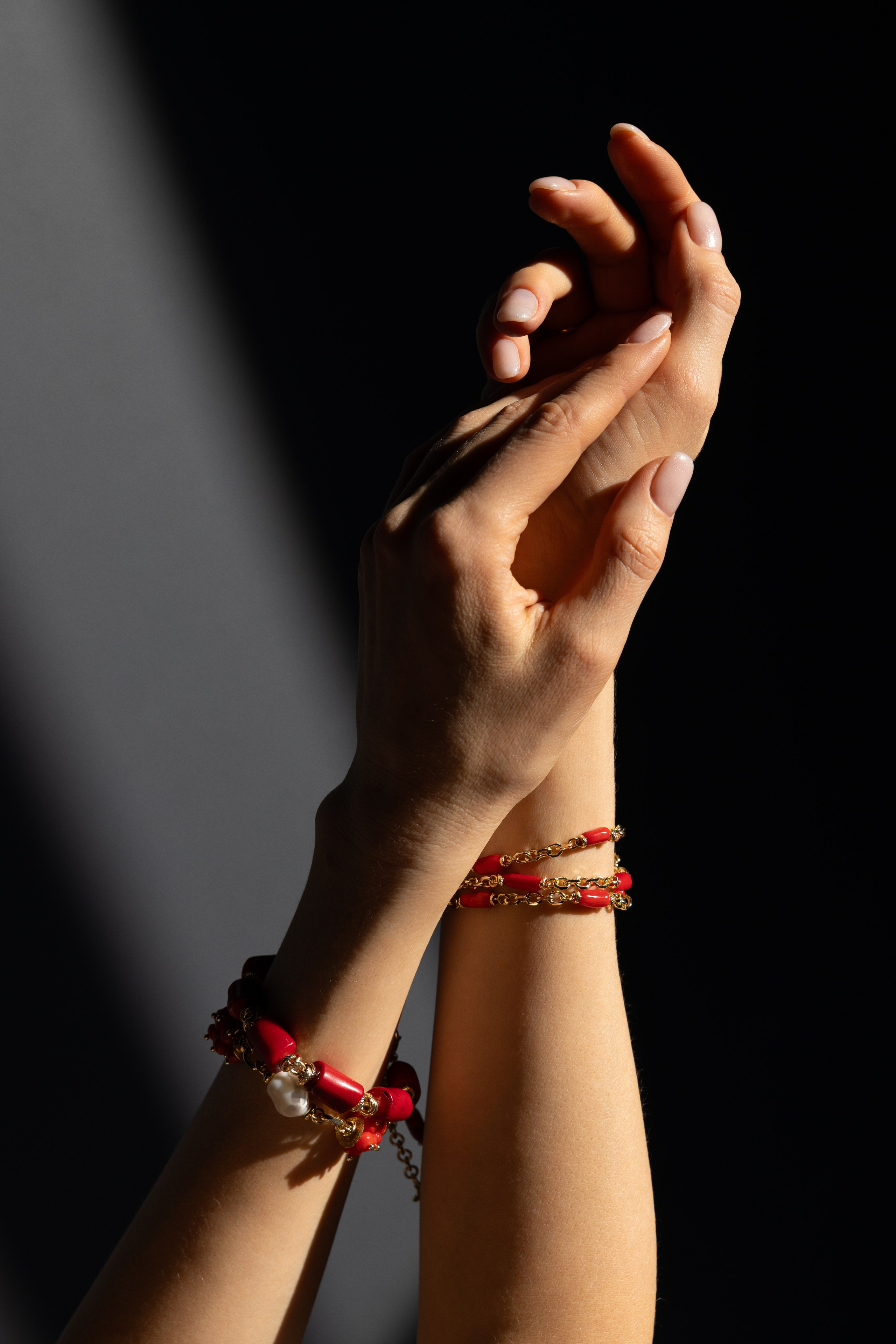 Контент съемка для дизайнера украшений. Фотограф в Санкт-Петербурге Вагнер Юлия