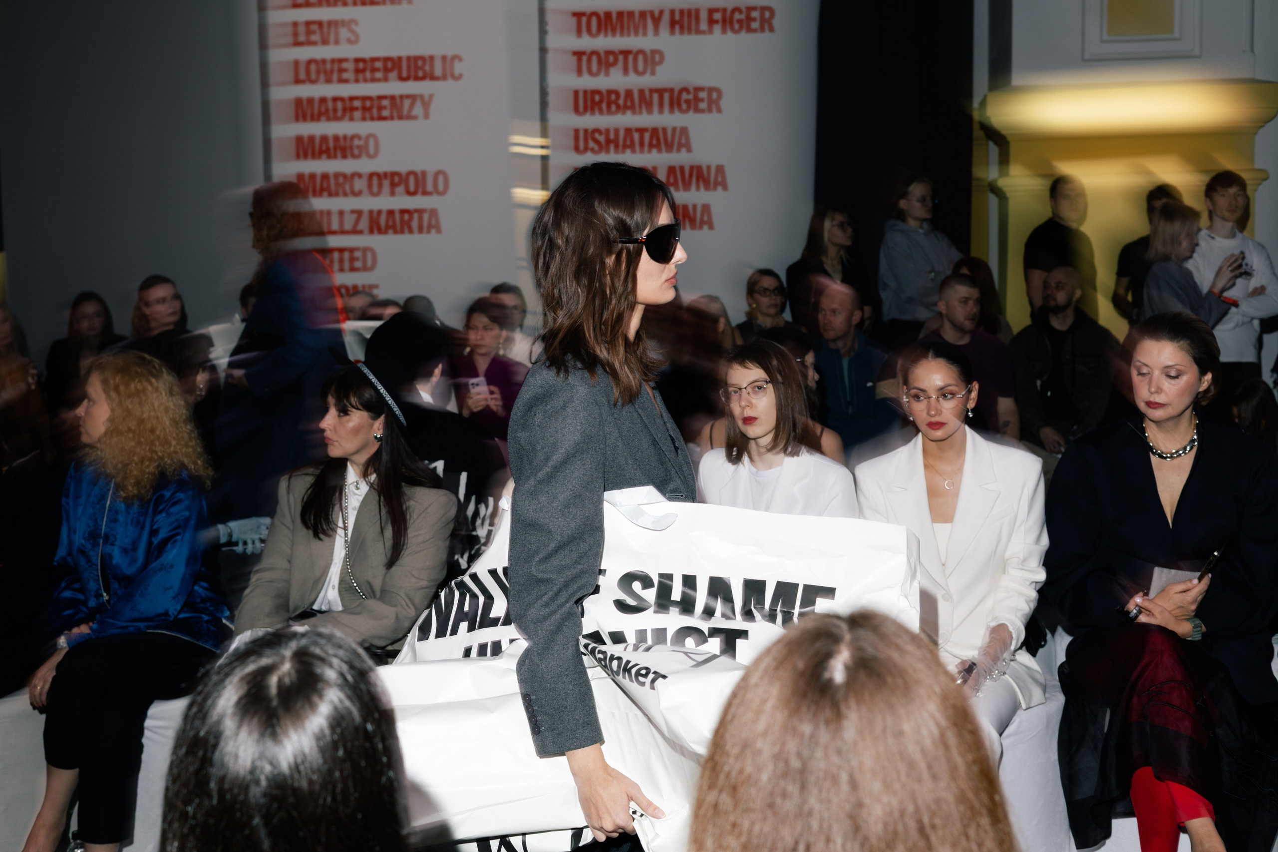 FASHION SHOW. Nikeli.mag