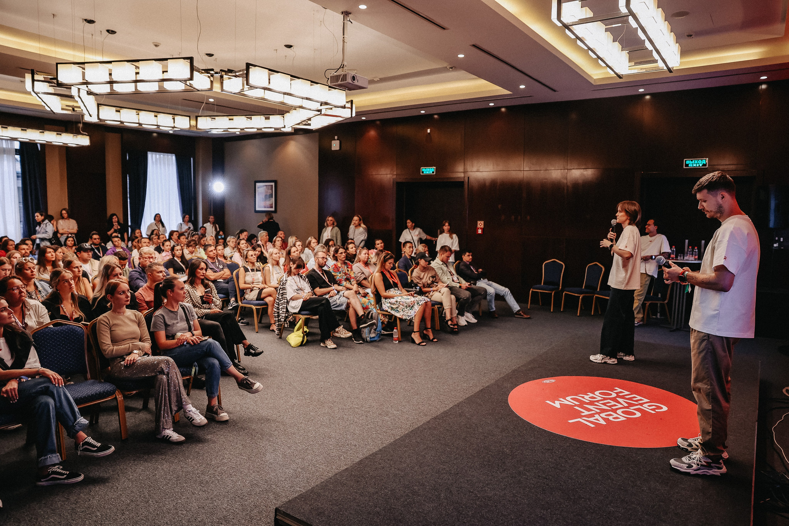 Конференции. Фотограф Аделина Raw