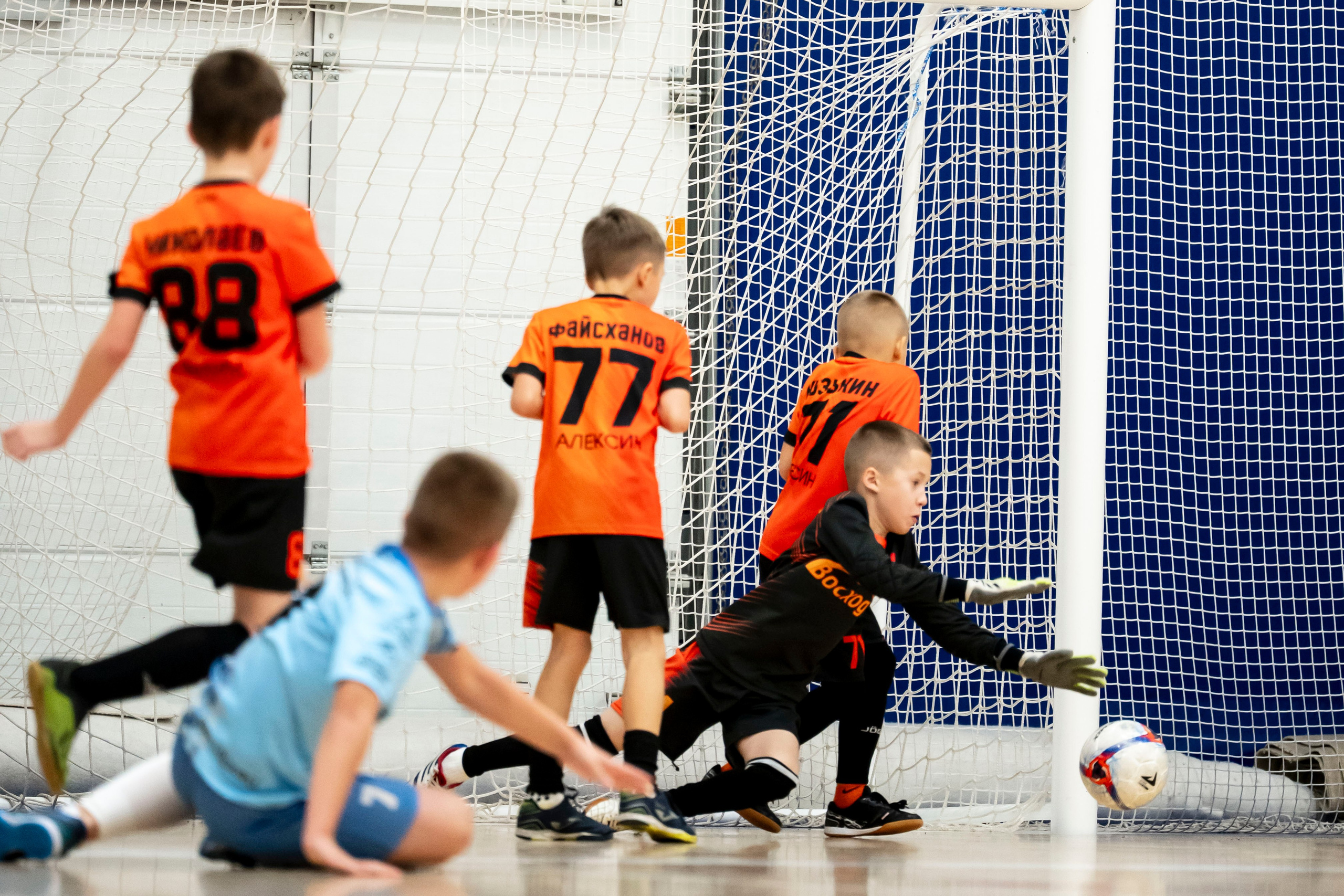 Всероссийский турнир по мини футболу FUTSAL KIDS TROPHY 2025. Спортивный фотограф в Туле и Тульской области. Файсханова Фото Спорт