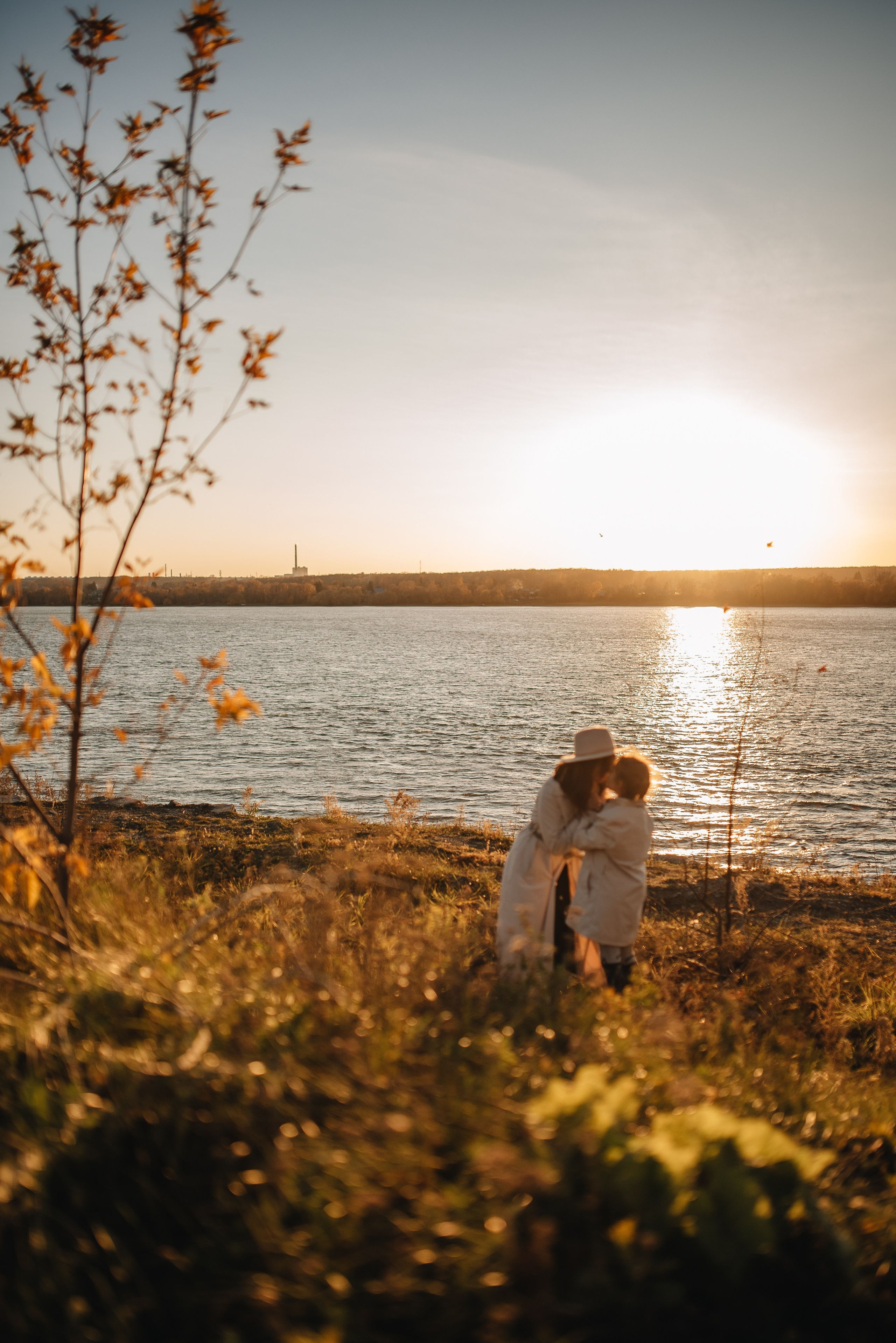 Катя и Варя (маяк). Семейная фотосессия в Новосибирске от фотографа Ольги Коваль