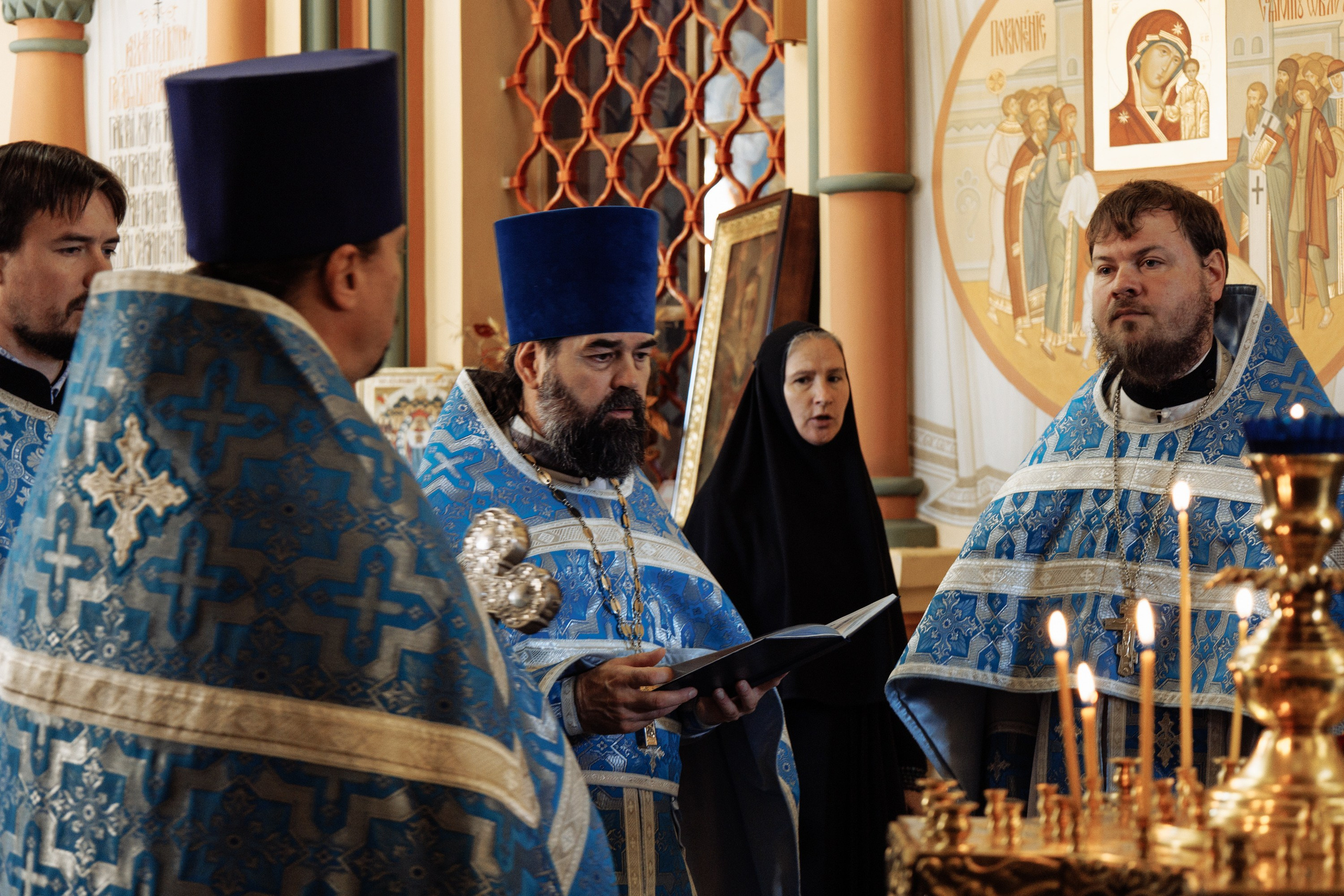 Божественная литургия в день памяти Казанской иконы Божией Матери, 21 июля 2026. Семейный и церковный фотограф в Иркутске НАТАЛЬЯ УСОЛЬЦЕВА