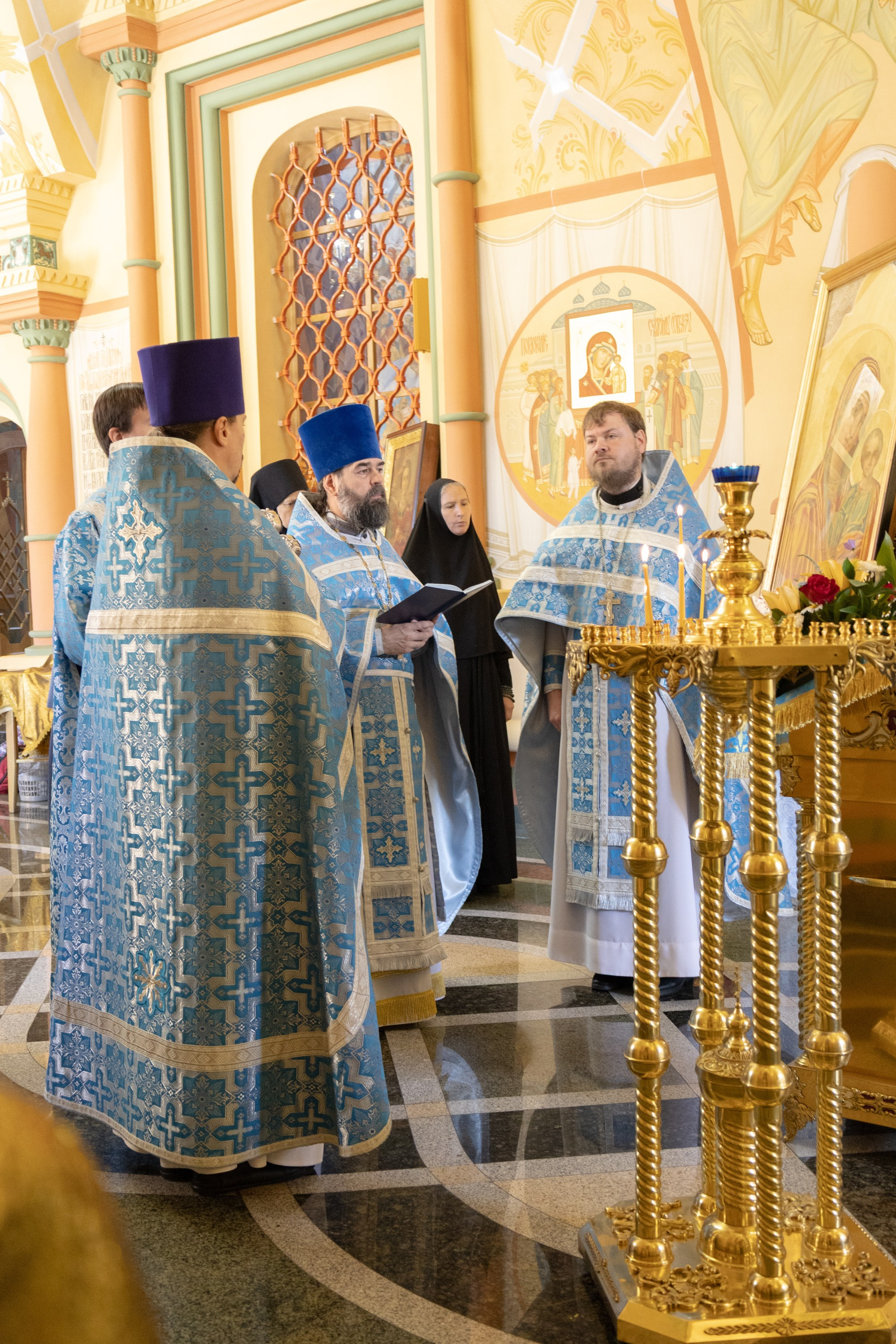 Божественная литургия в день памяти Казанской иконы Божией Матери, 21 июля 2026. Семейный и церковный фотограф в Иркутске НАТАЛЬЯ УСОЛЬЦЕВА