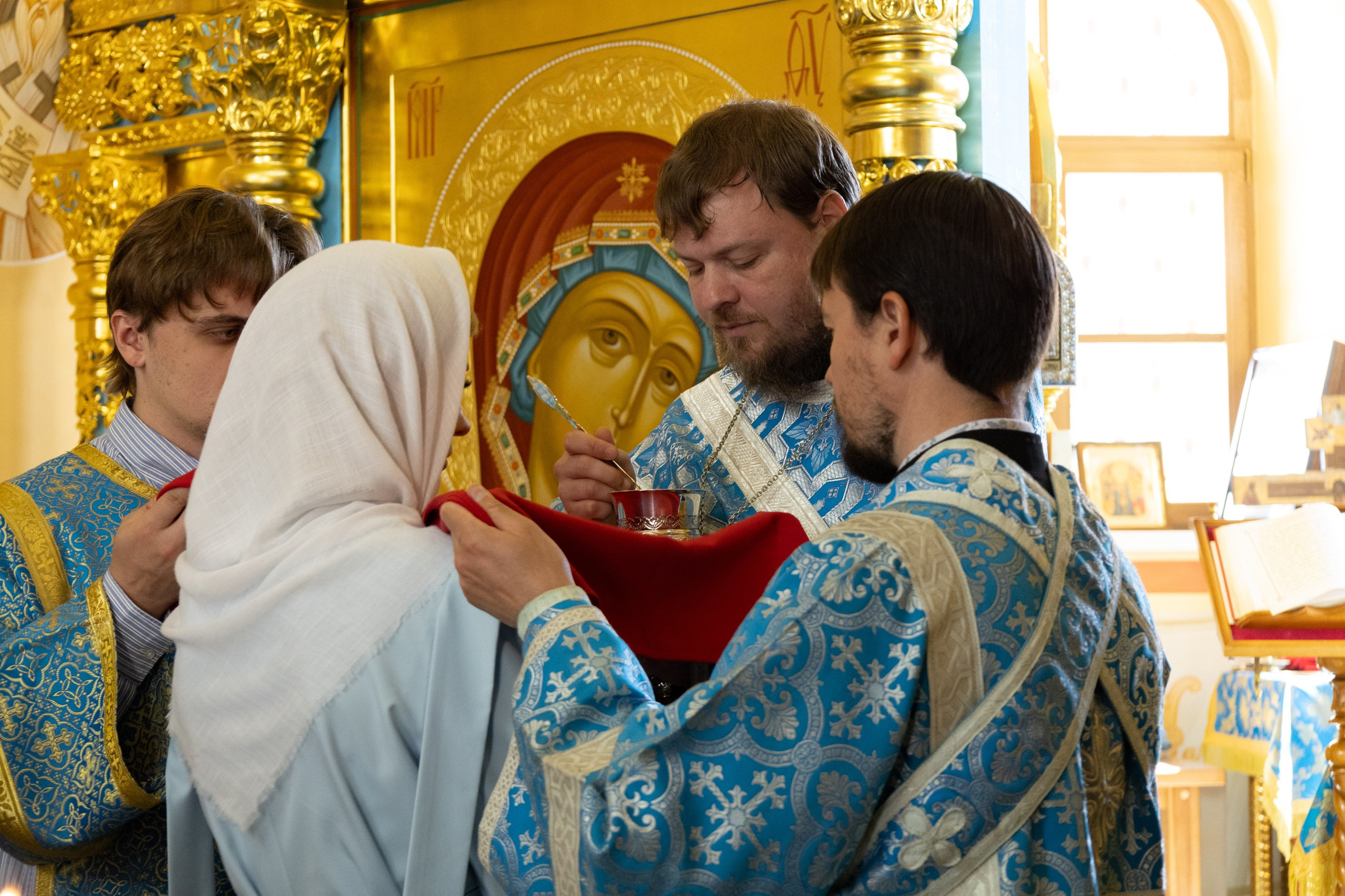 Божественная литургия в день памяти Казанской иконы Божией Матери, 21 июля 2026. Семейный и церковный фотограф в Иркутске НАТАЛЬЯ УСОЛЬЦЕВА