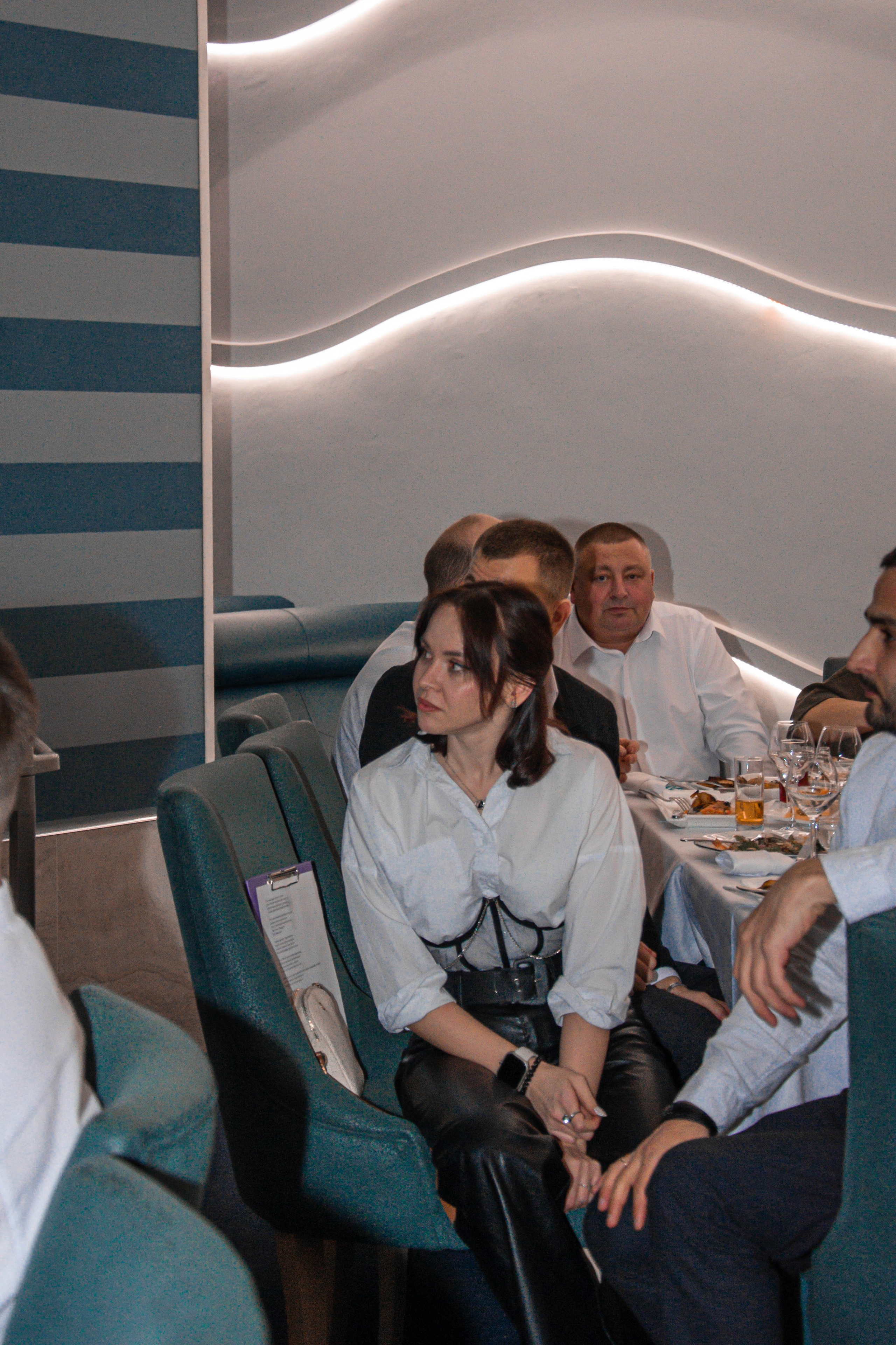 Корпоратив. Женский фотограф в Людиново и Киров