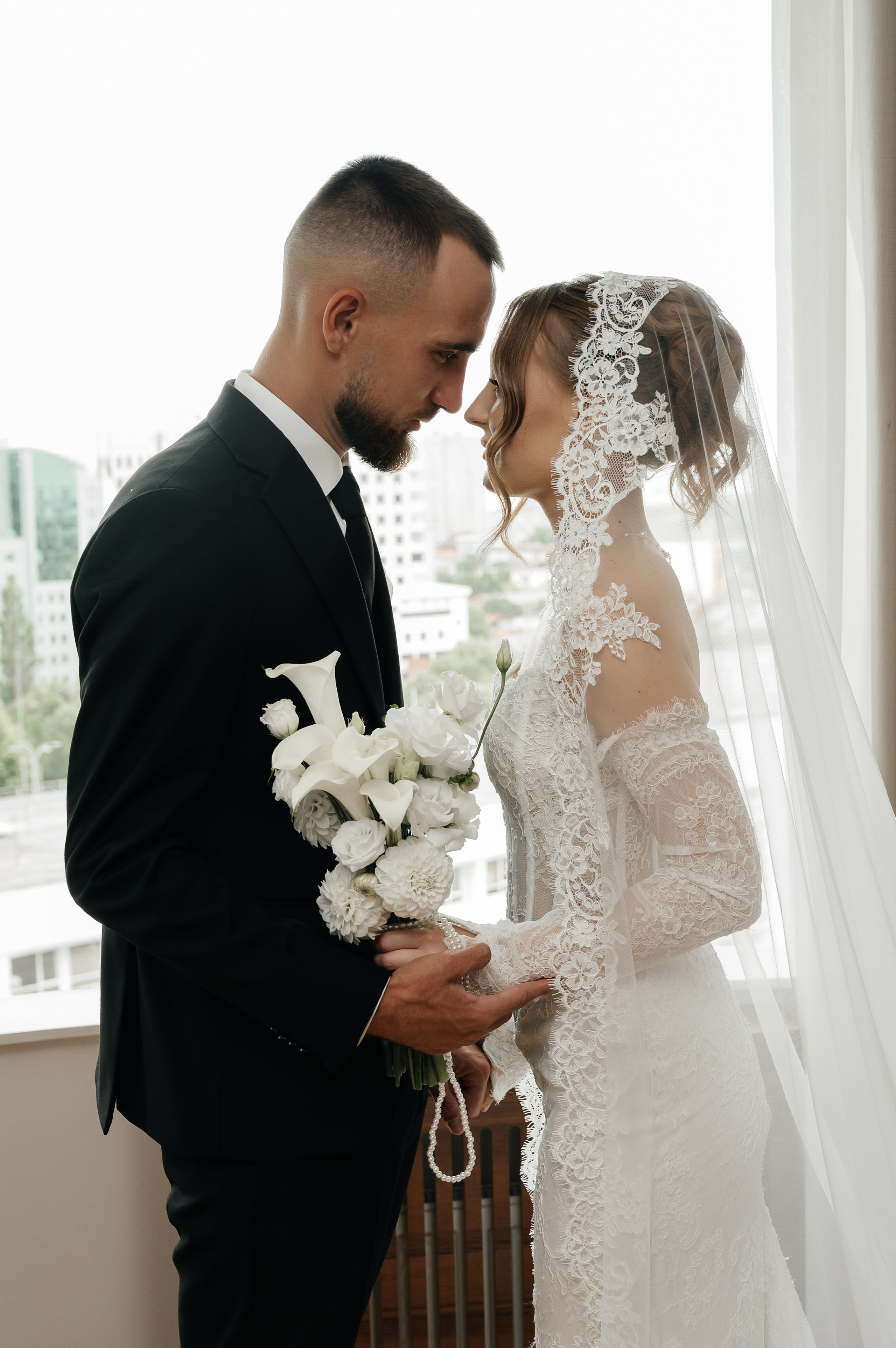 Свадьба (утро в отеле). Свадебный и семейный фотограф в Краснодаре Алина Мельник