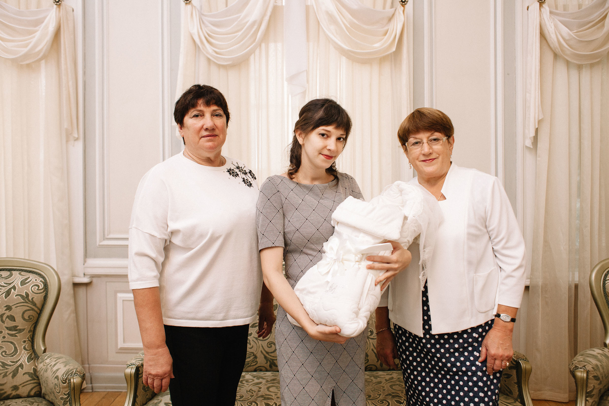 Дом малютки. Семейный и свадебный фотограф в Майкопе Михаил Мартиросян