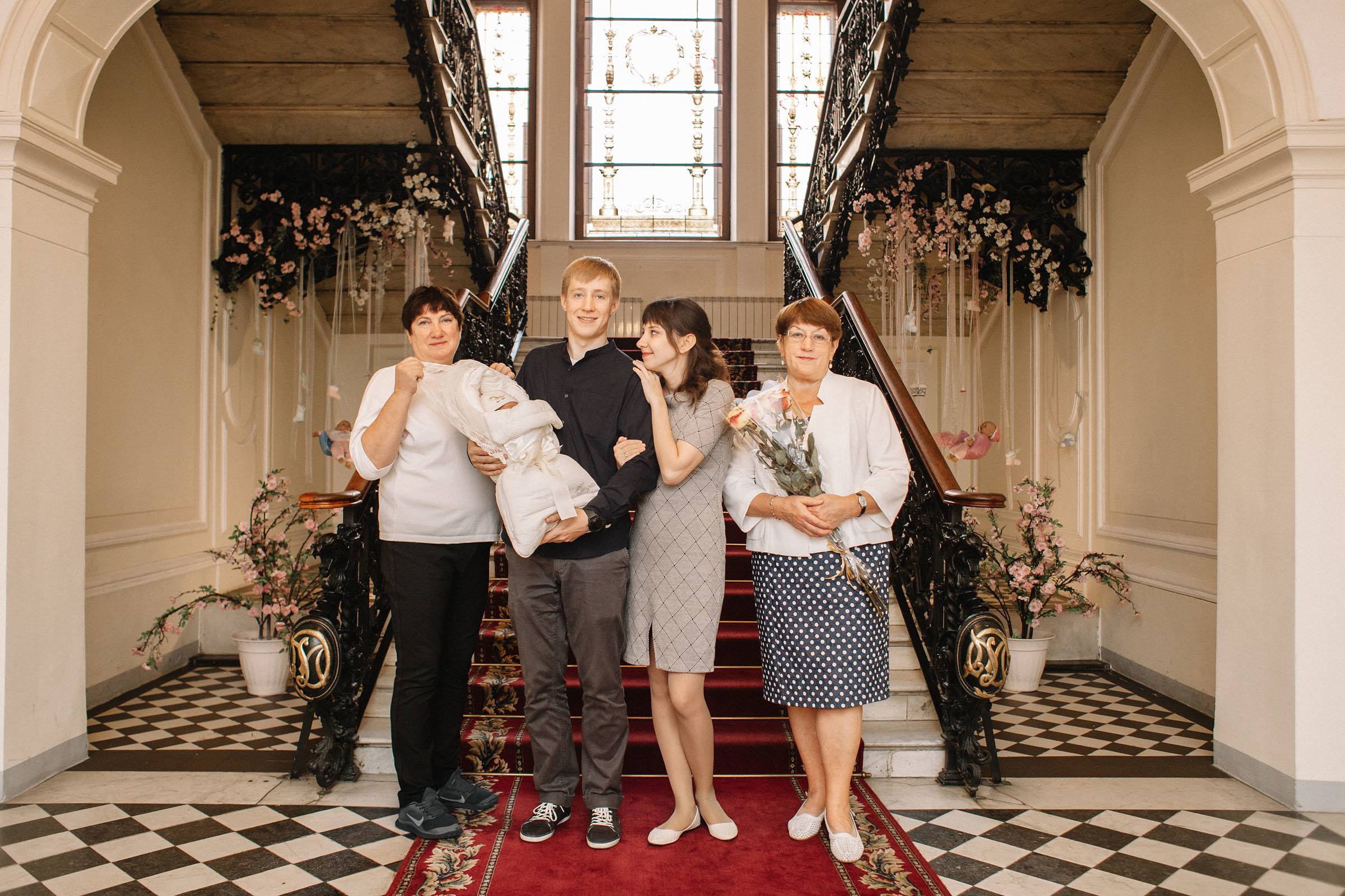 Дом малютки. Семейный и свадебный фотограф в Майкопе Михаил Мартиросян