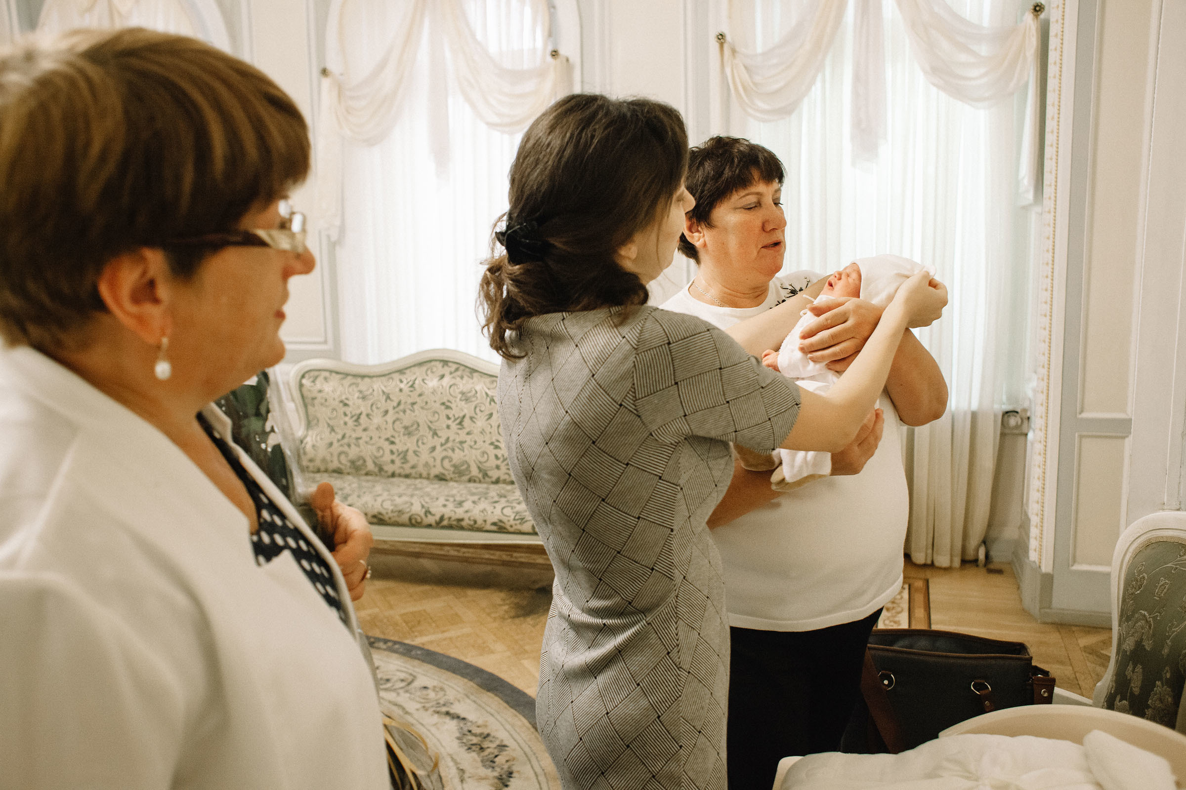 Дом малютки. Семейный и свадебный фотограф в Майкопе Михаил Мартиросян
