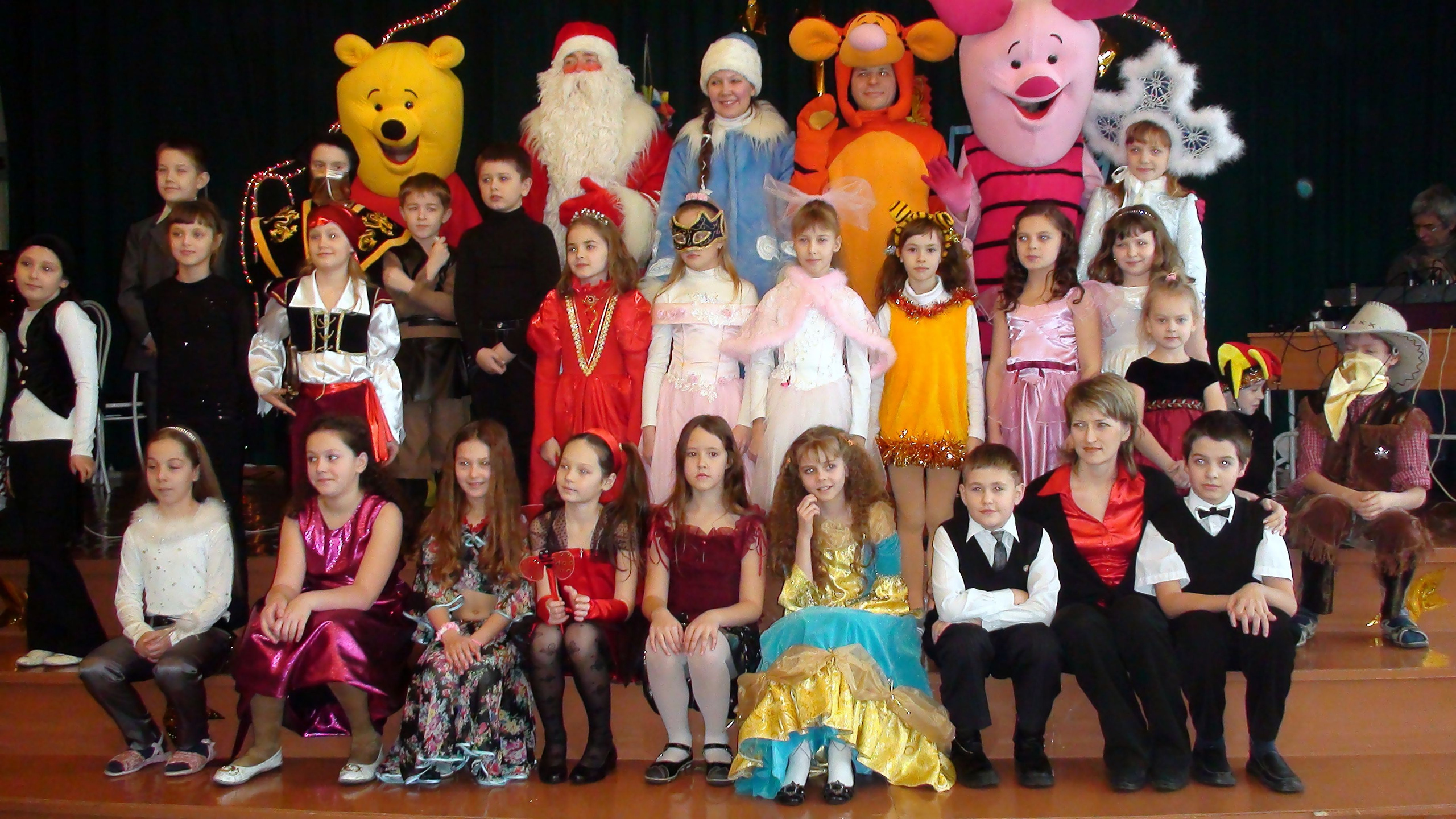 28.12.2009 Школьная Елка. Семейный, Свадебный фотограф СПБ Питер— Романова Екатерина