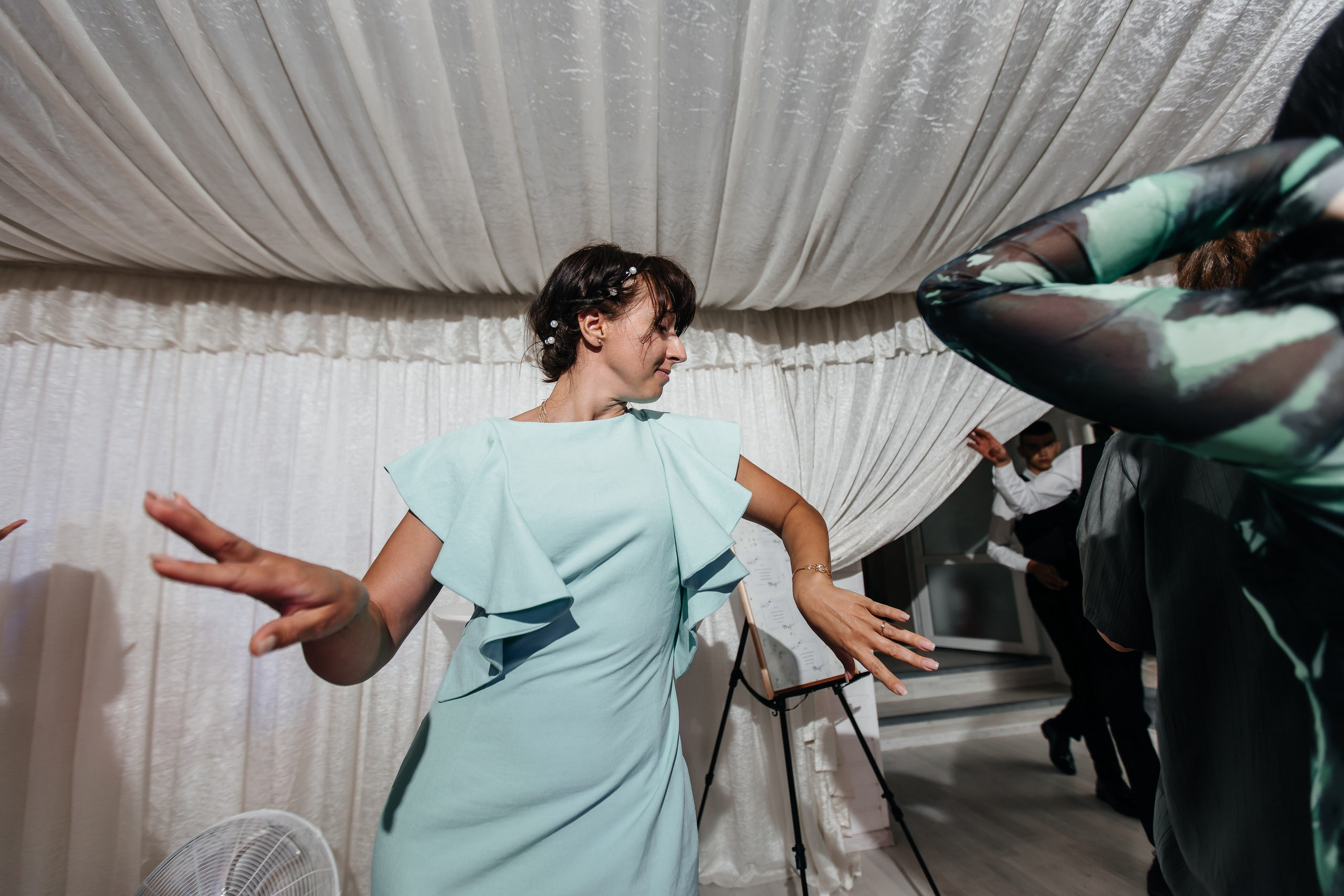 Анонс свадьбы Юлии и Игоря. Городская лавстори в Севастополе. Свадебный фотограф в Крыму и Севастополе Ольга Баскакова