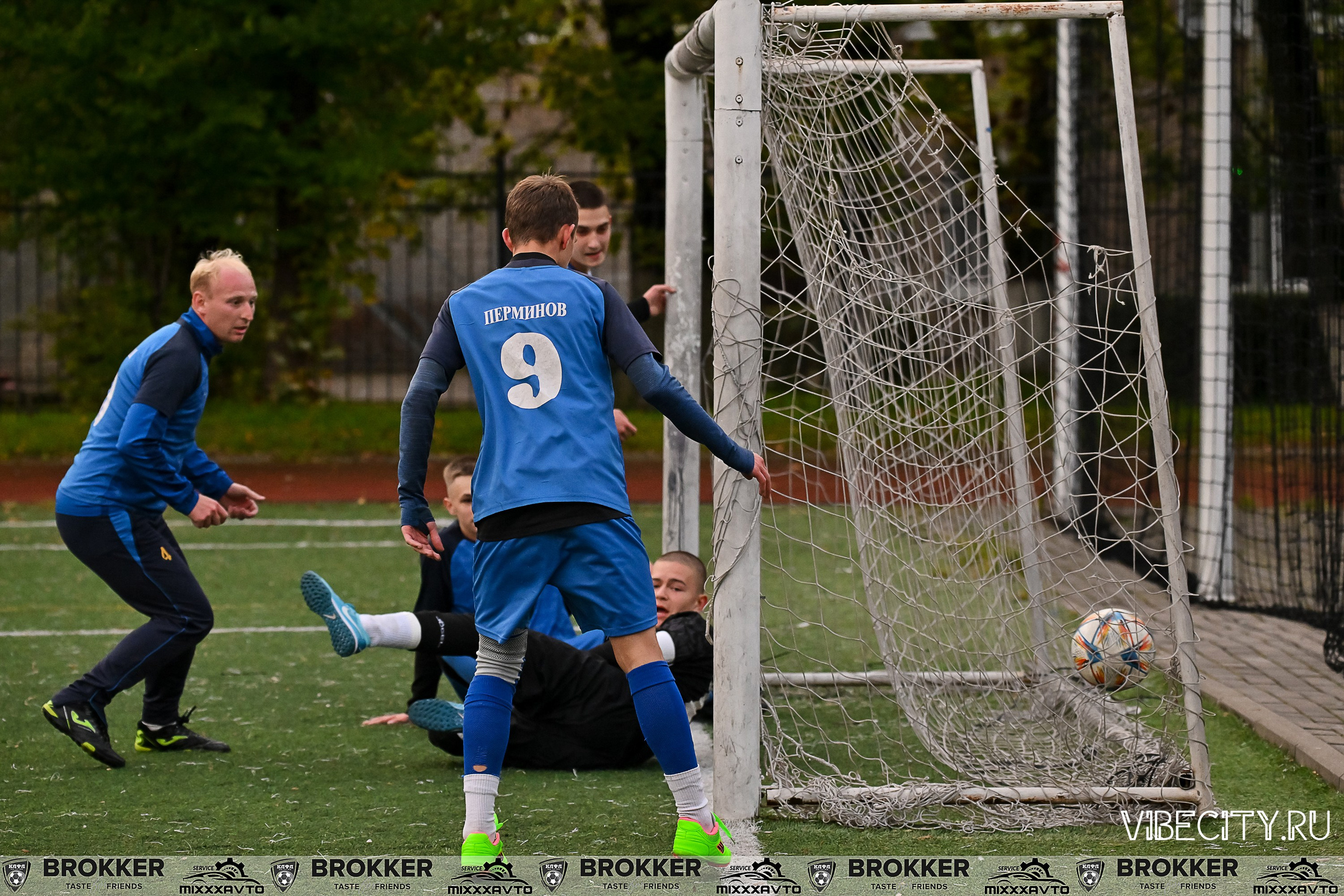 Калининградская Любительская Футбольная Лига. VIBECITY.RU Вайб Сити Ру Фоторепортажи Фотоотчеты Калининград