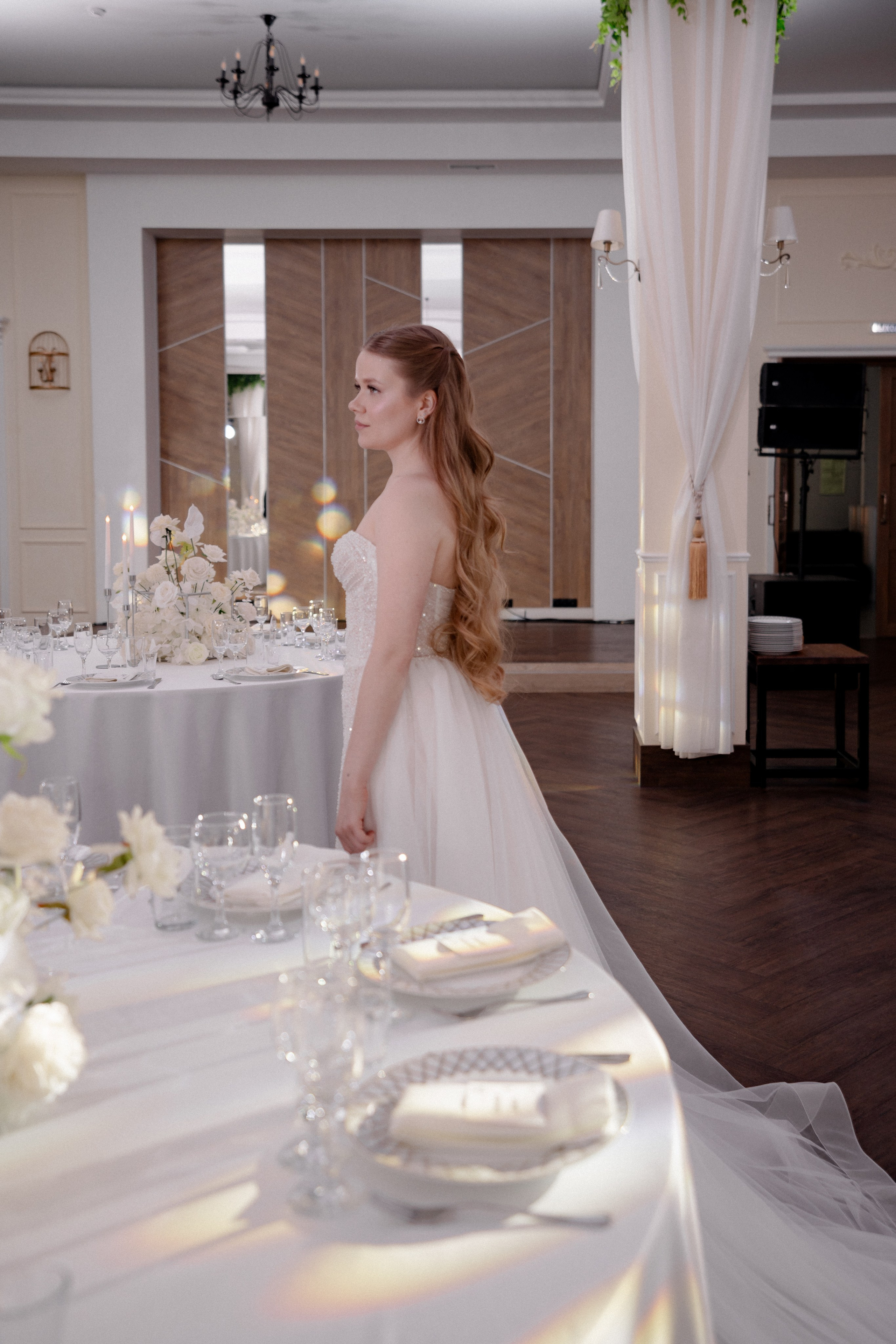 СВАДЕБНАЯ СЬЕМКА СБОРОВ В ОТЕЛЕ И ВЫЕЗД НА ЦЕРЕМОНИЮ (СНЯТО В СИБИРЕ В НИЖНЕВАРТОВСКЕ). Профессиональный фотограф, Санкт-Петербург — Виктория Богомолова