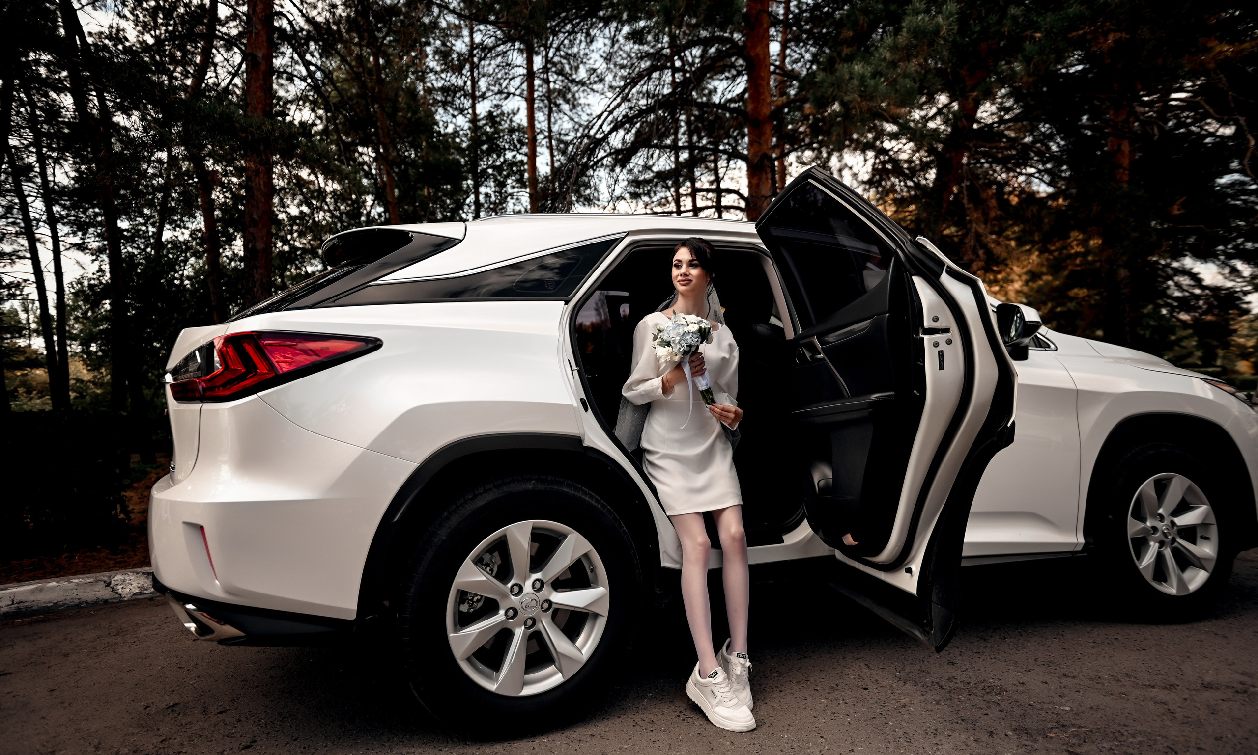 Небольшая часть фото со свадебной съемки Алексея и Даши. Свадебный, семейный, детский, контент фотограф в Омске Максим Ильин