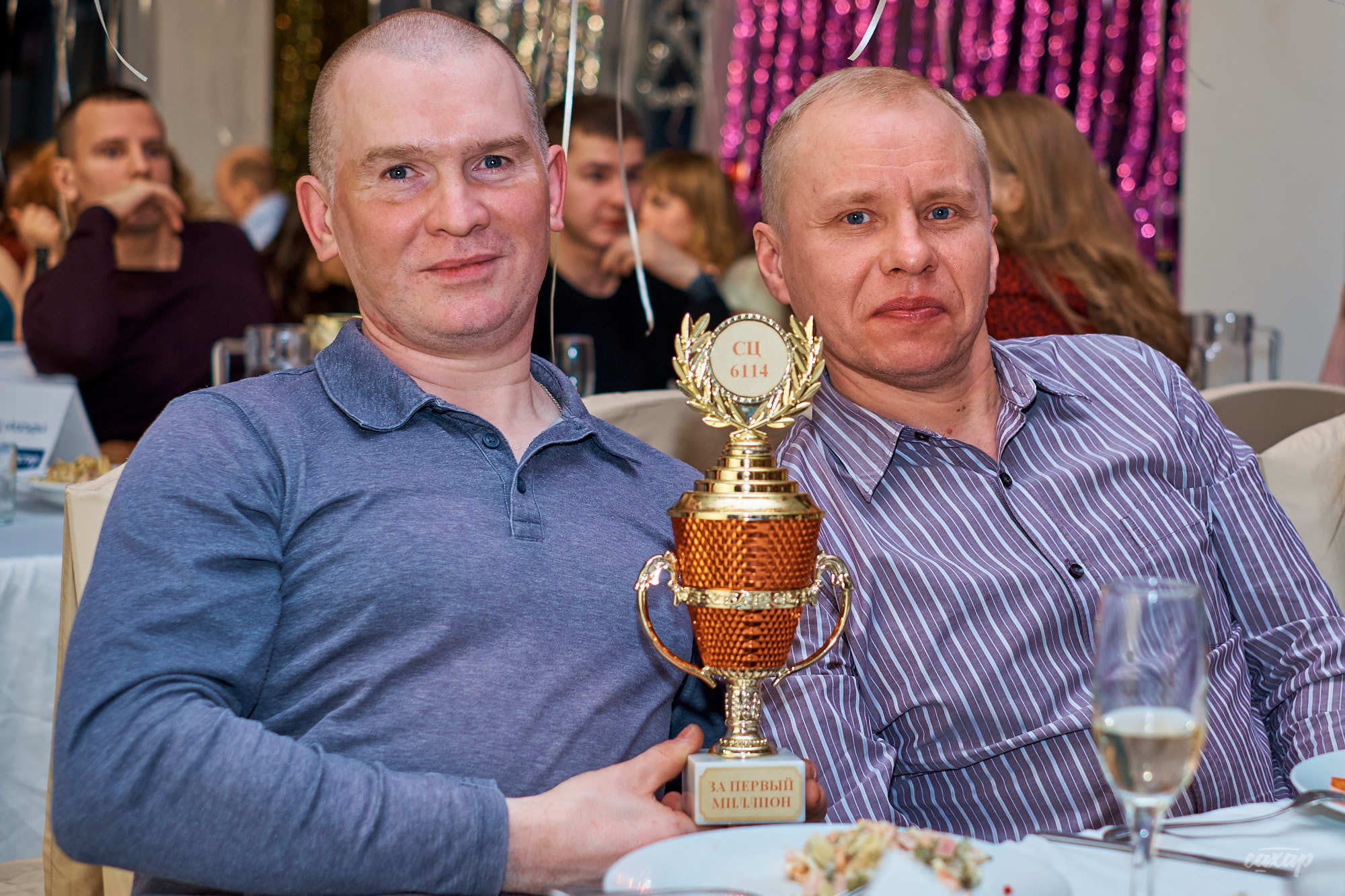 Спортмастер. Новогодний корпоратив. Фотограф на праздник в Екатеринбур. Профессиональный фотограф в Екатеринбурге Юра Сахар