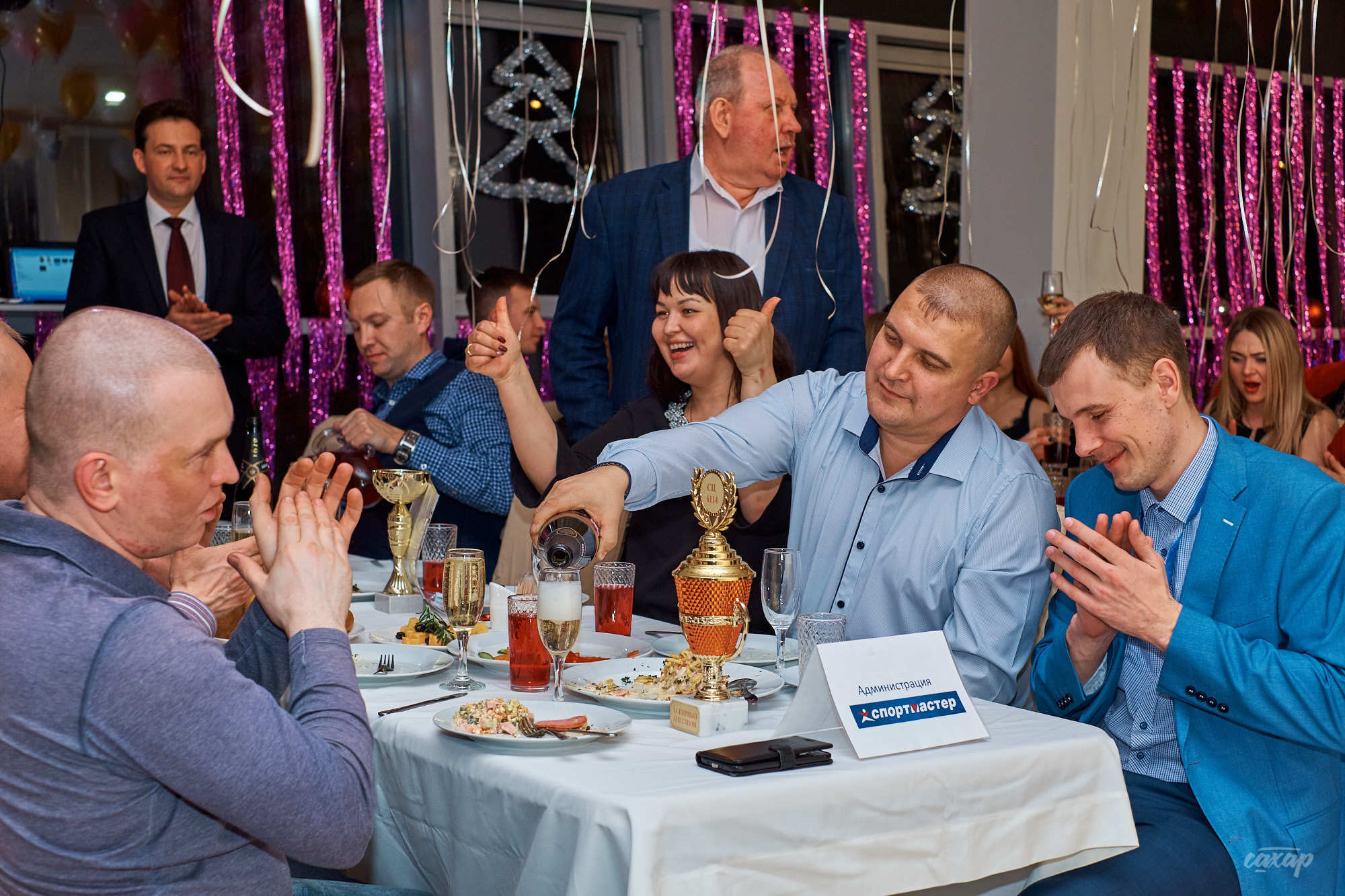 Спортмастер. Новогодний корпоратив. Фотограф на праздник в Екатеринбур. Профессиональный фотограф в Екатеринбурге Юра Сахар