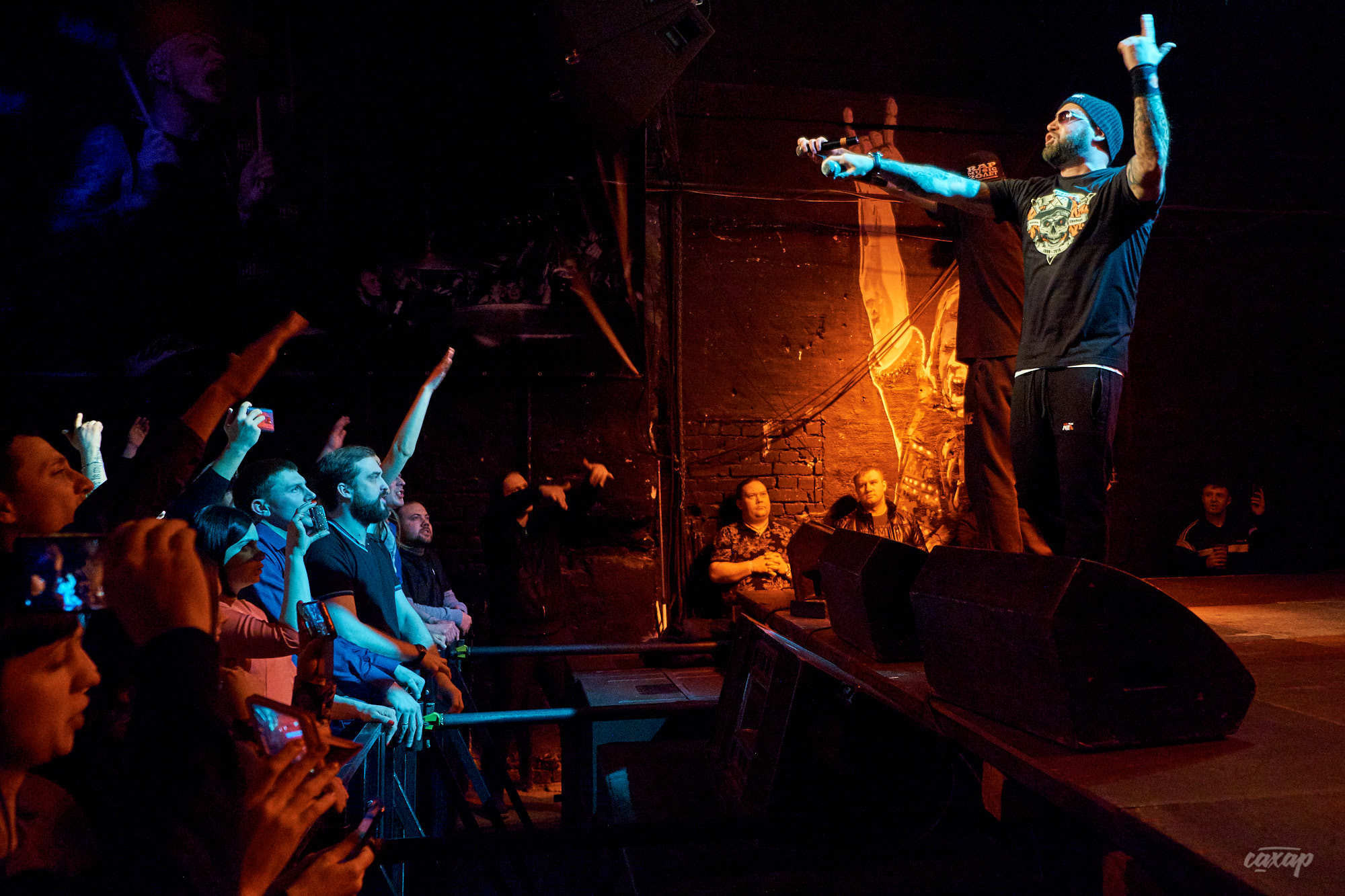 Многоточие, фото с концерта в Екатеринбурге. Свобода концерт холл 2019. Профессиональный фотограф в Екатеринбурге Юра Сахар