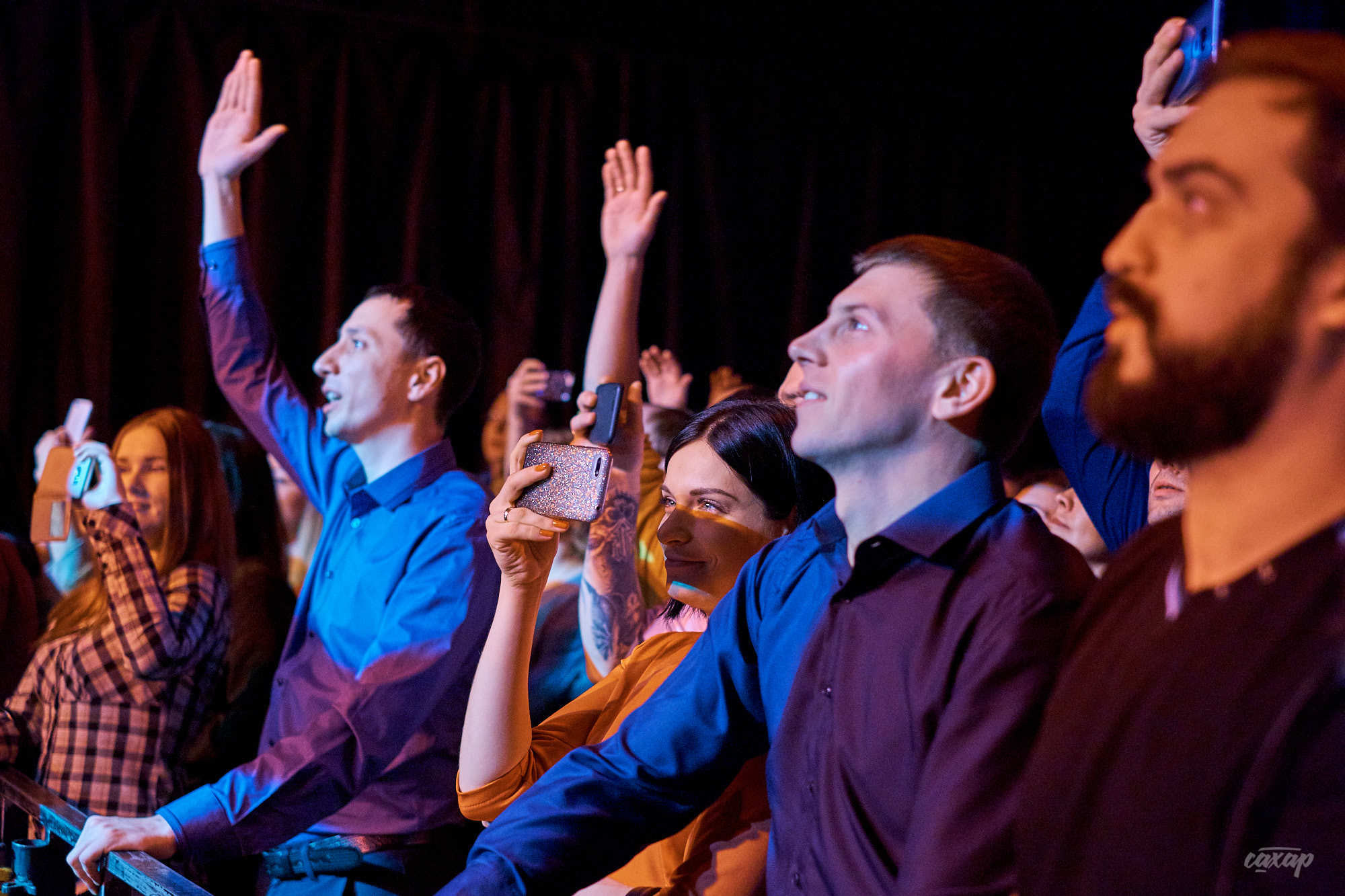 Многоточие, фото с концерта в Екатеринбурге. Свобода концерт холл 2019. Профессиональный фотограф в Екатеринбурге Юра Сахар