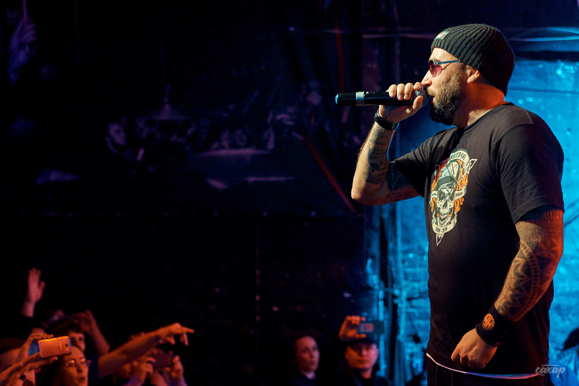 Многоточие, фото с концерта в Екатеринбурге. Свобода концерт холл 2019. Профессиональный фотограф в Екатеринбурге Юра Сахар