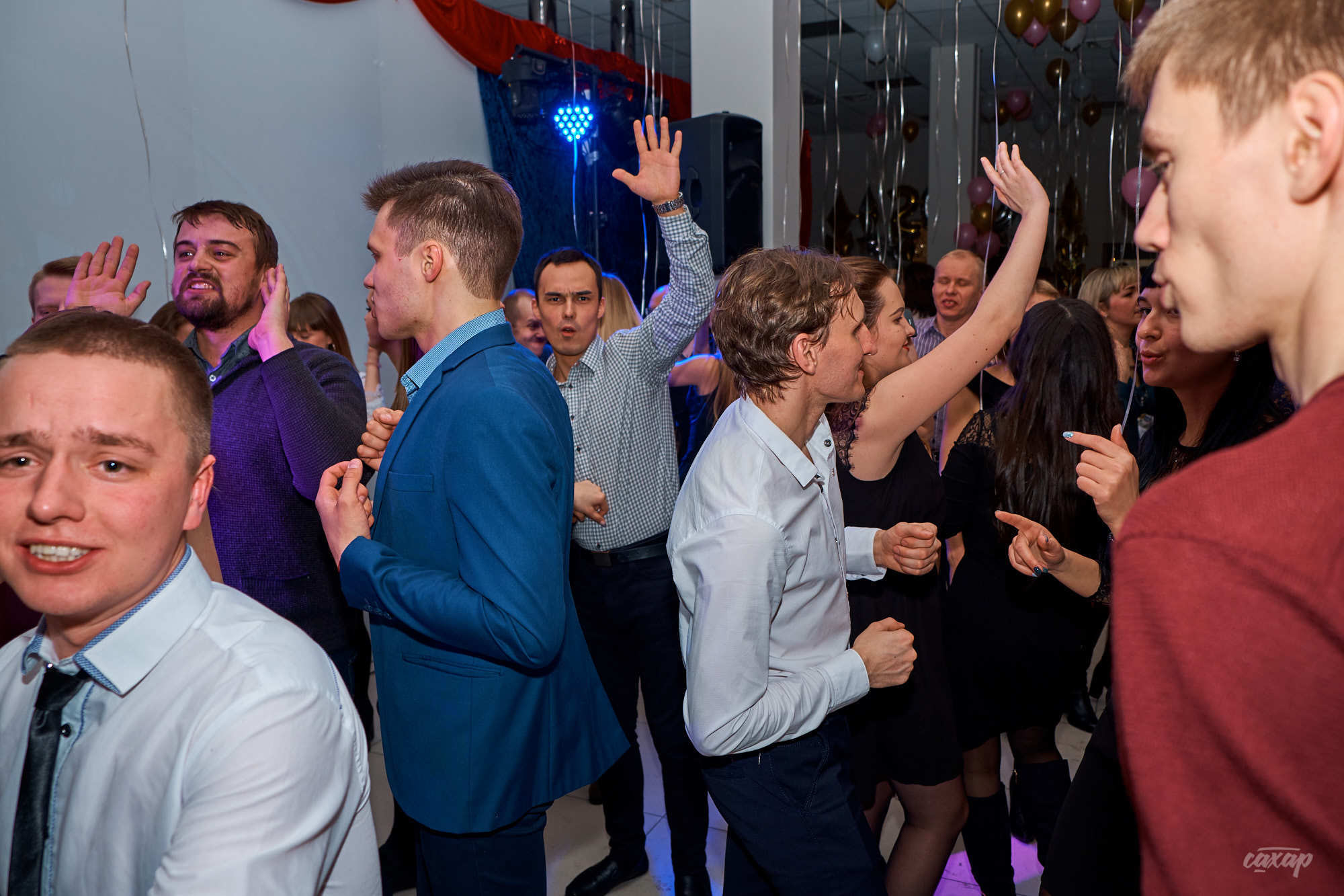 Спортмастер. Новогодний корпоратив. Фотограф на праздник в Екатеринбур. Профессиональный фотограф в Екатеринбурге Юра Сахар