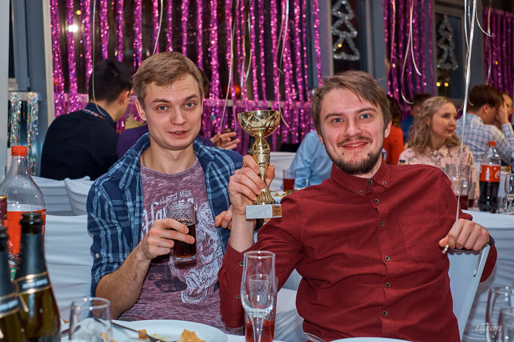 Спортмастер. Новогодний корпоратив. Фотограф на праздник в Екатеринбур. Профессиональный фотограф в Екатеринбурге Юра Сахар