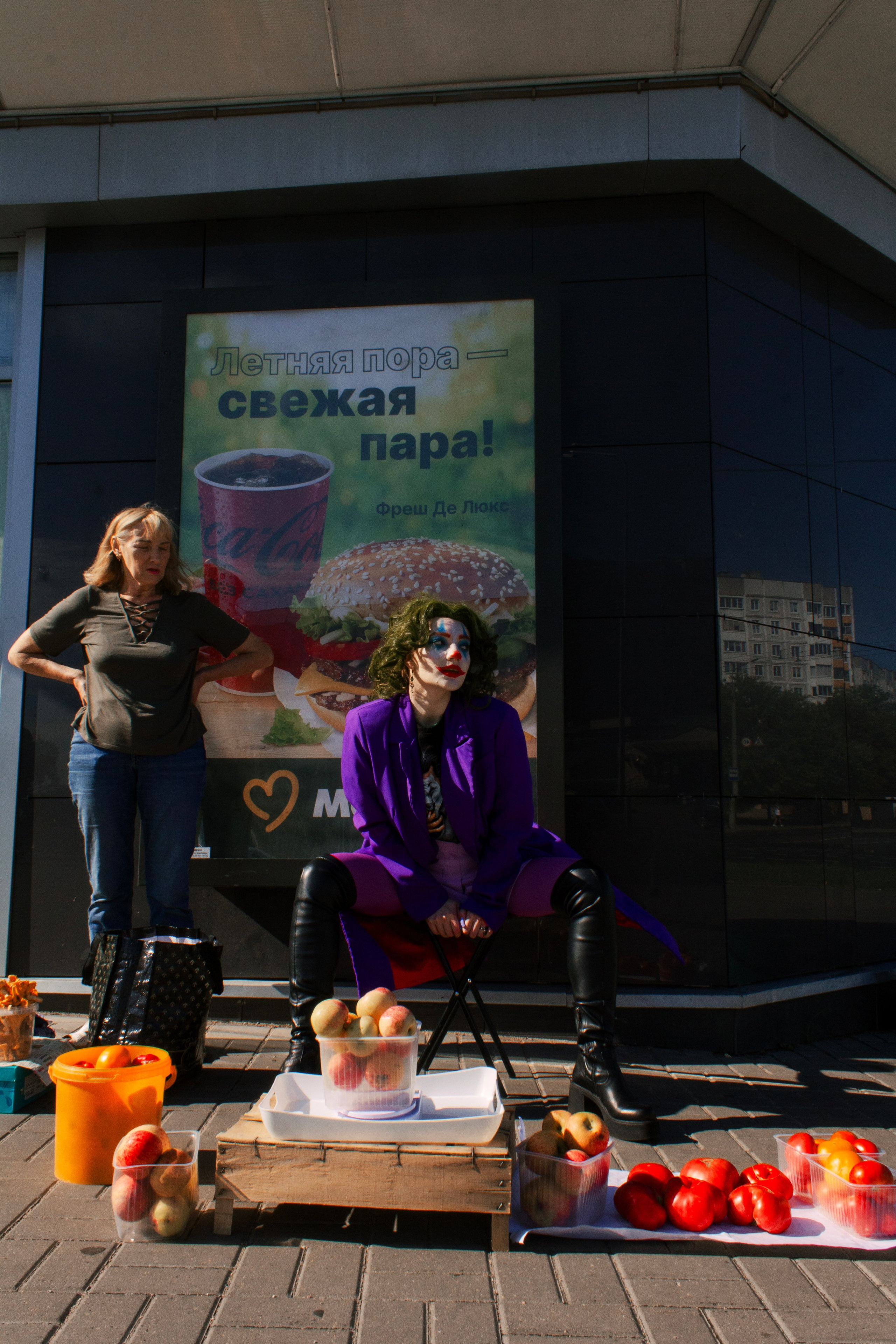 С экрана — в люди