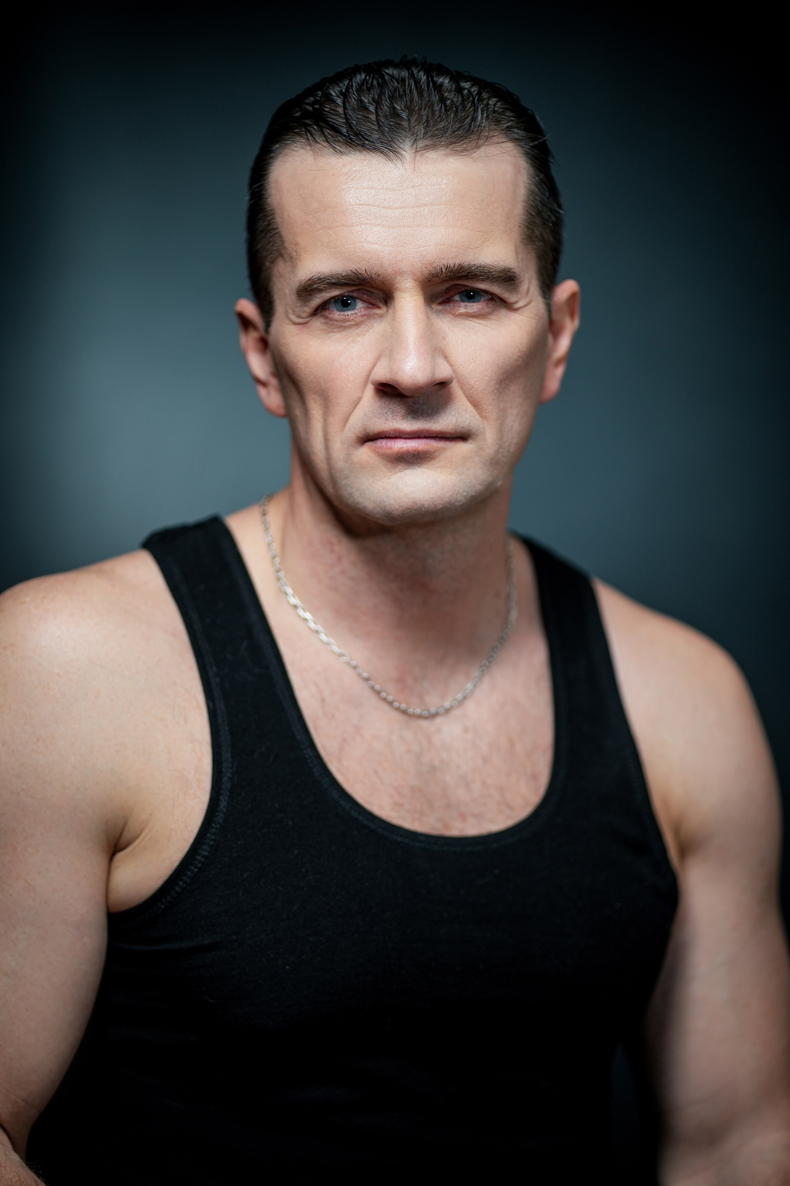 Актер Алексей Карамазов. Портретная съемка в Москве, студийный фотограф Игорь Фомин