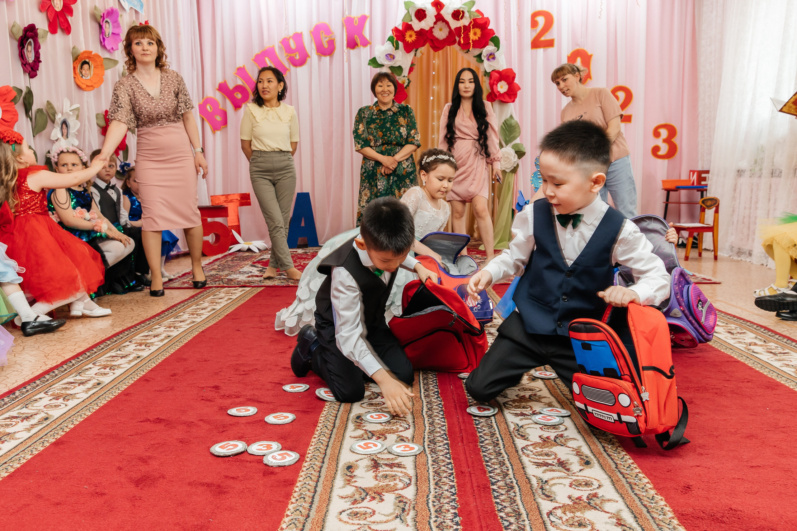 Выпускной Солнышко 2023. Воронистая Анастасия. Фотограф Якутия, Томпонский район