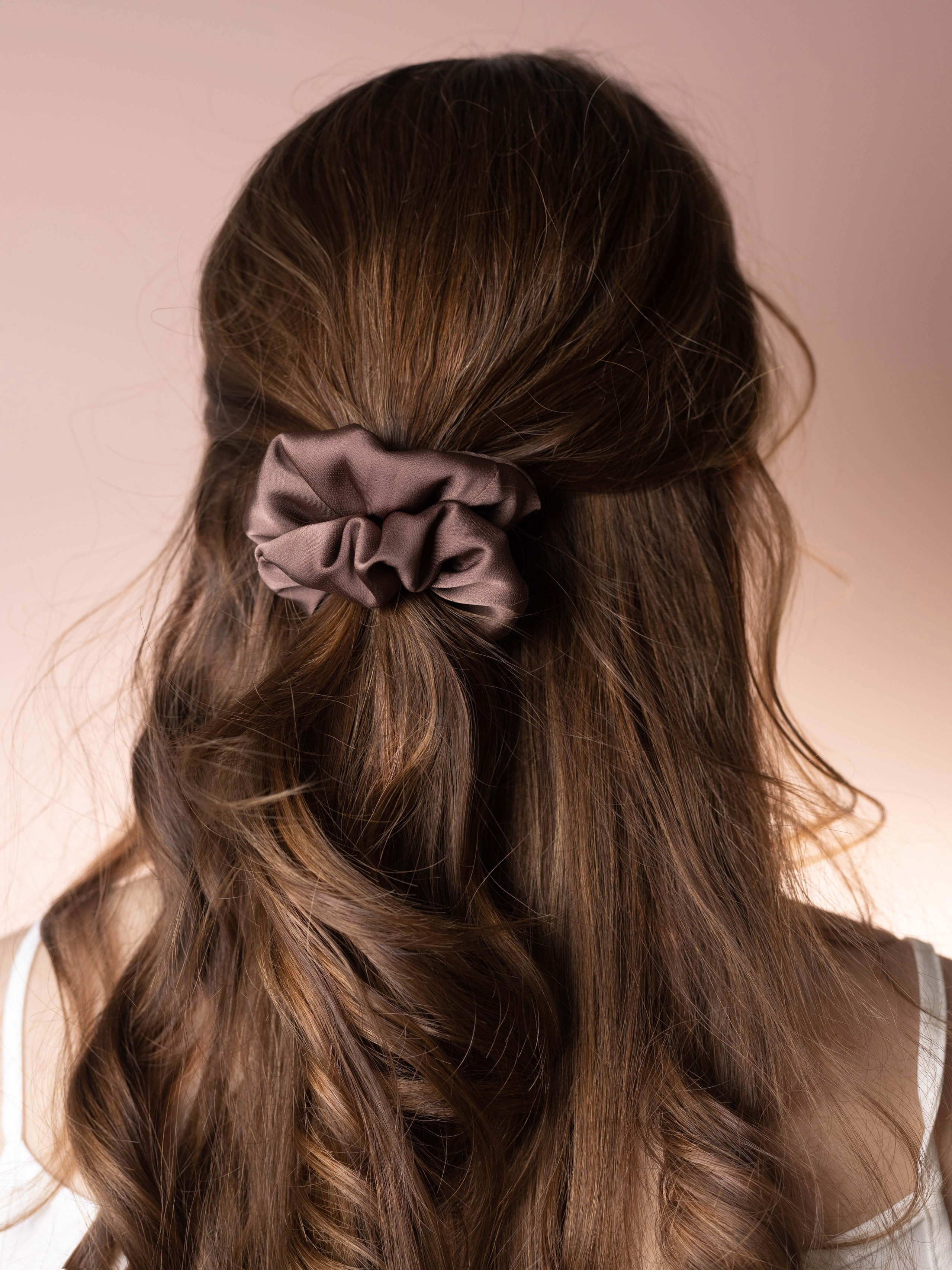 СЪЕМКА С МОДЕЛЬЮ. Предметный фотограф в Москве