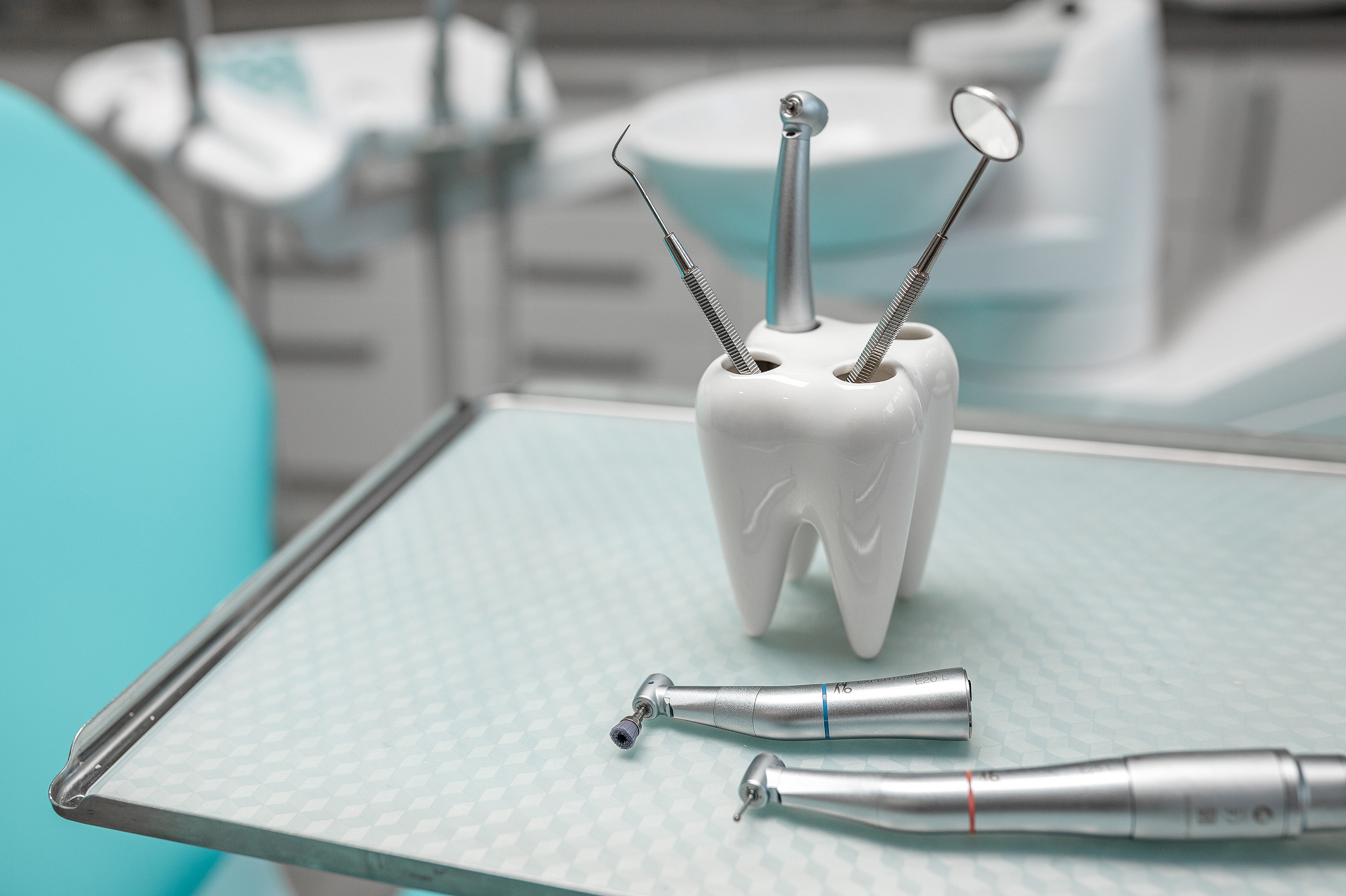 Съёмка оборудования стоматологической клиники OptimaStom. Прага, Чехия