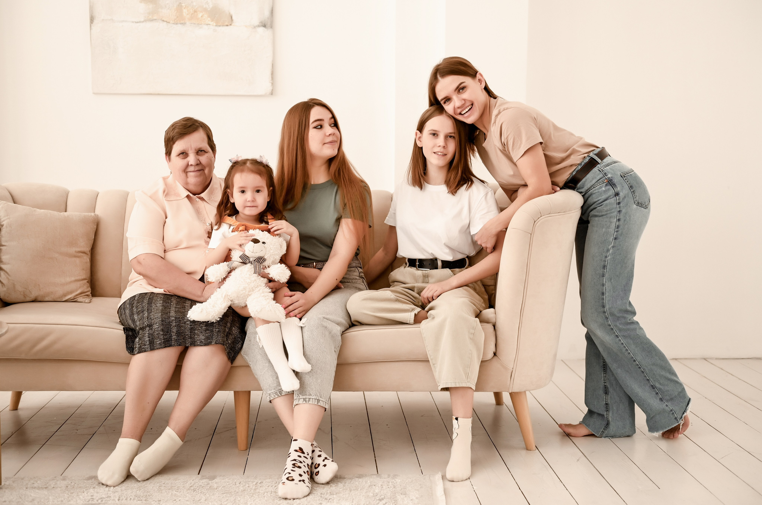 Семейная студийная  фотосессия 2. Свадебный, семейный, детский, контент фотограф в Омске Максим Ильин