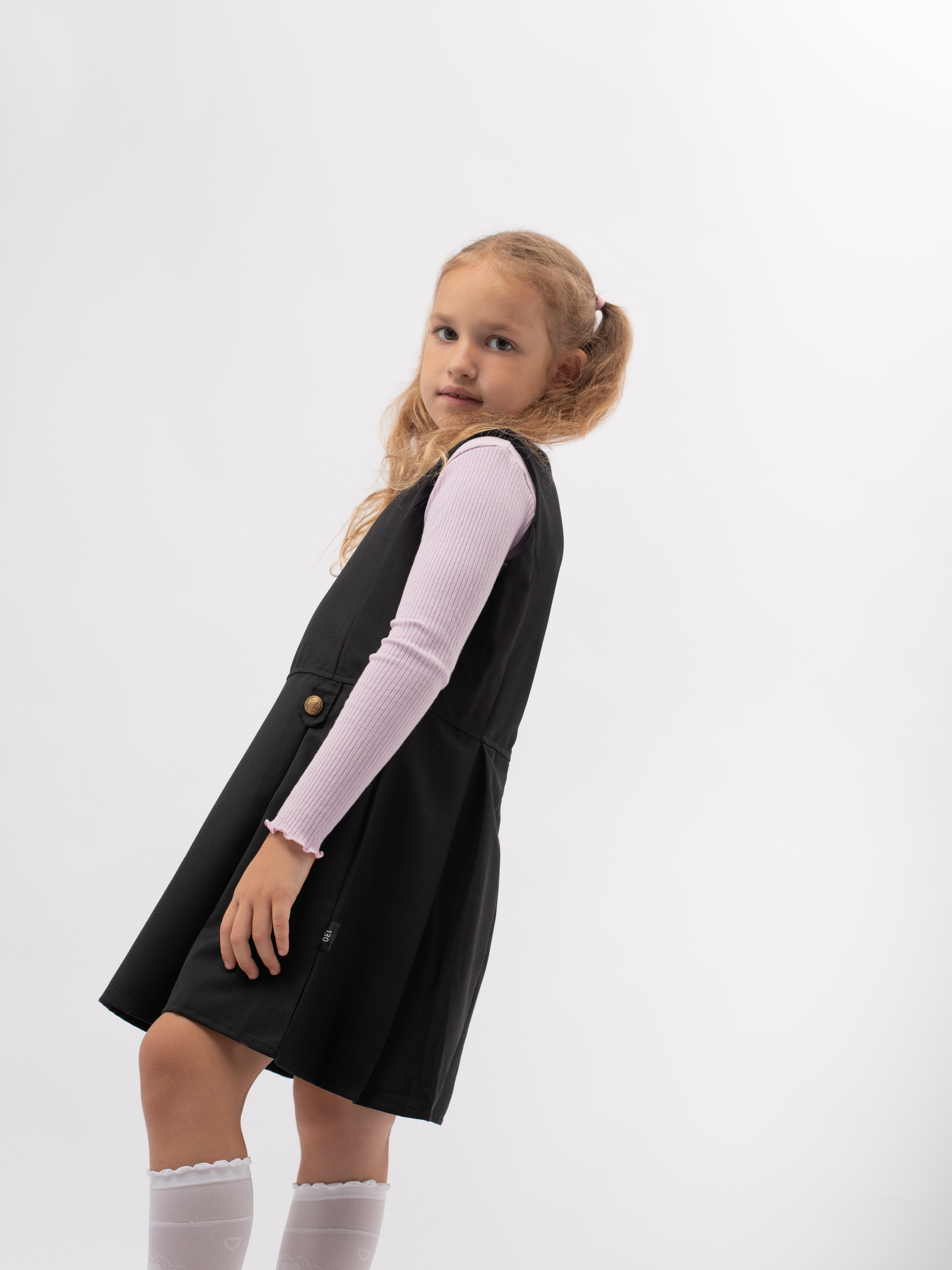 Школьная одежда. Фотостудия предметной и модельной съёмки для маркетплейсов