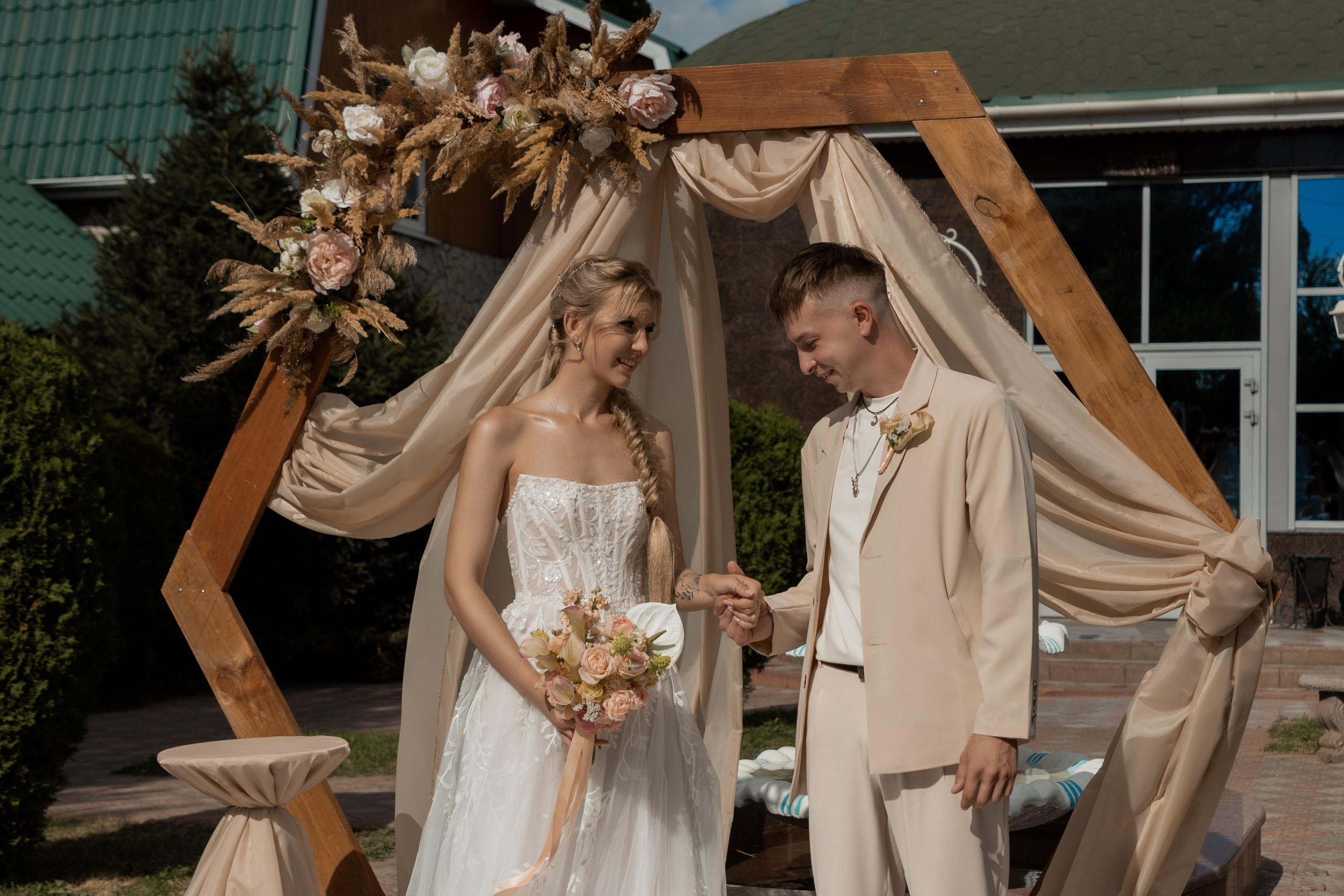 Роман и Александра (банкет). Свадебный фотограф Ангелина Сунгатулина | Саратов | Балаково | Вольск