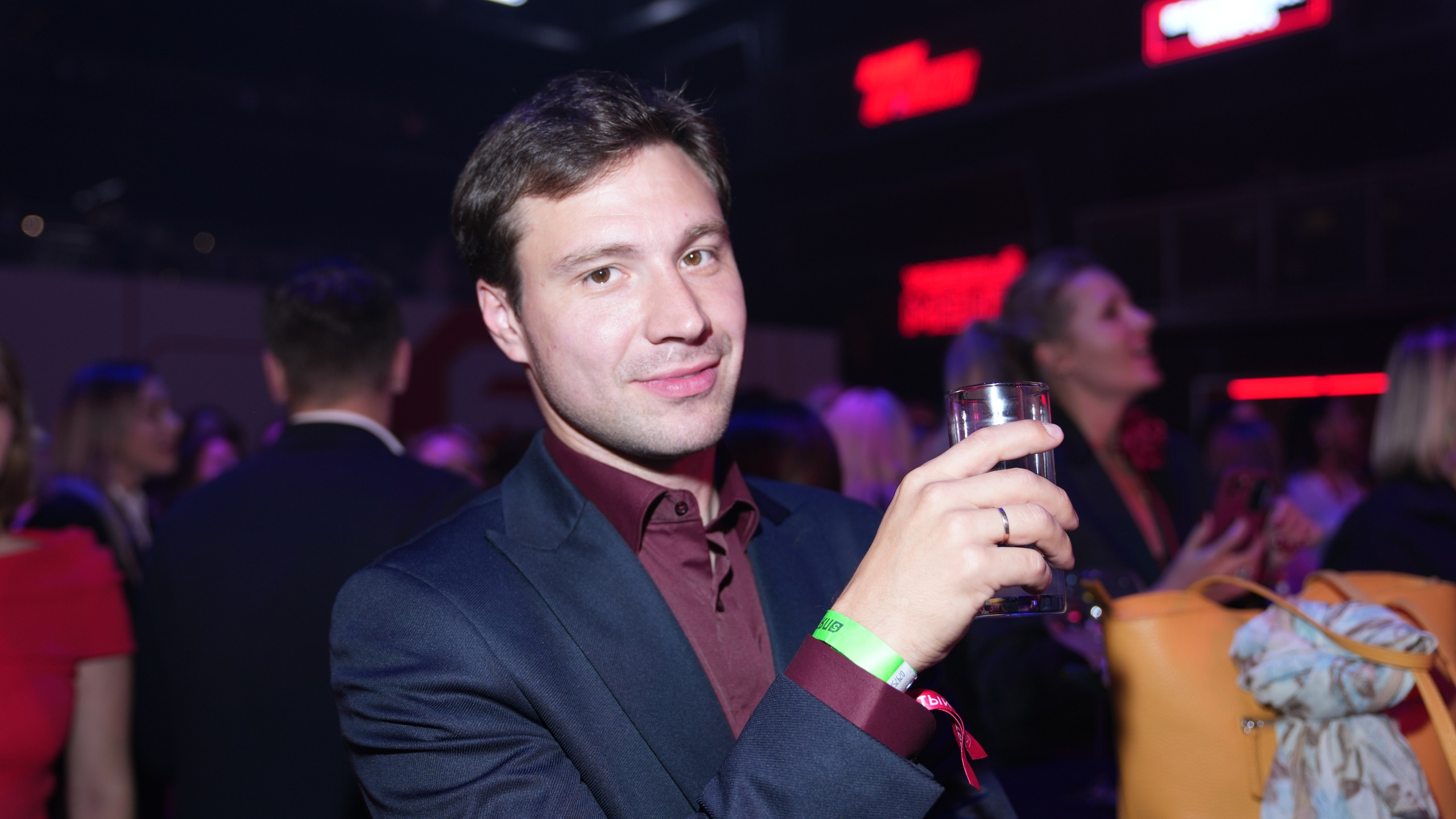Презентация Пятого канала 01.10.2024. EVEREST PHOTO REPORT