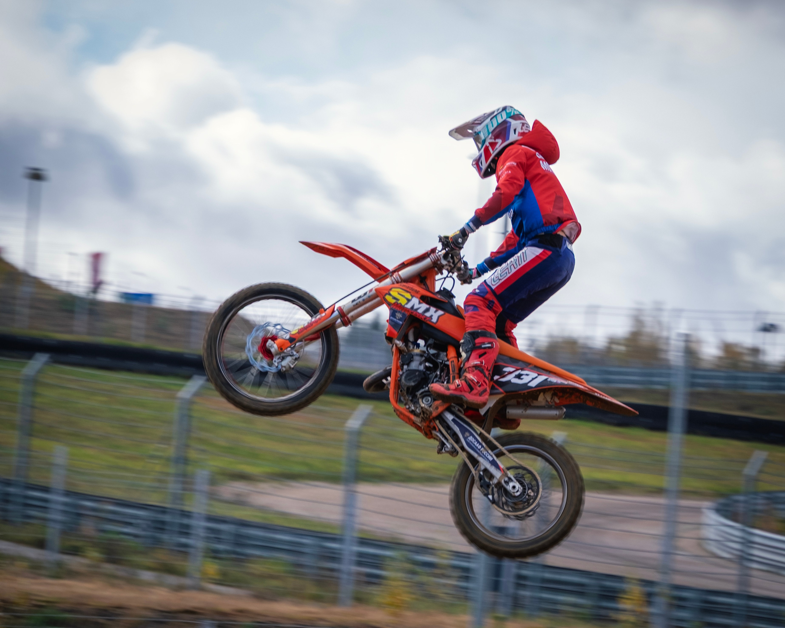 Мотокросс (Игора Драйв). Автомобильные фотографии и рисунки в Санкт-Петербурги Пашков Дмитрий