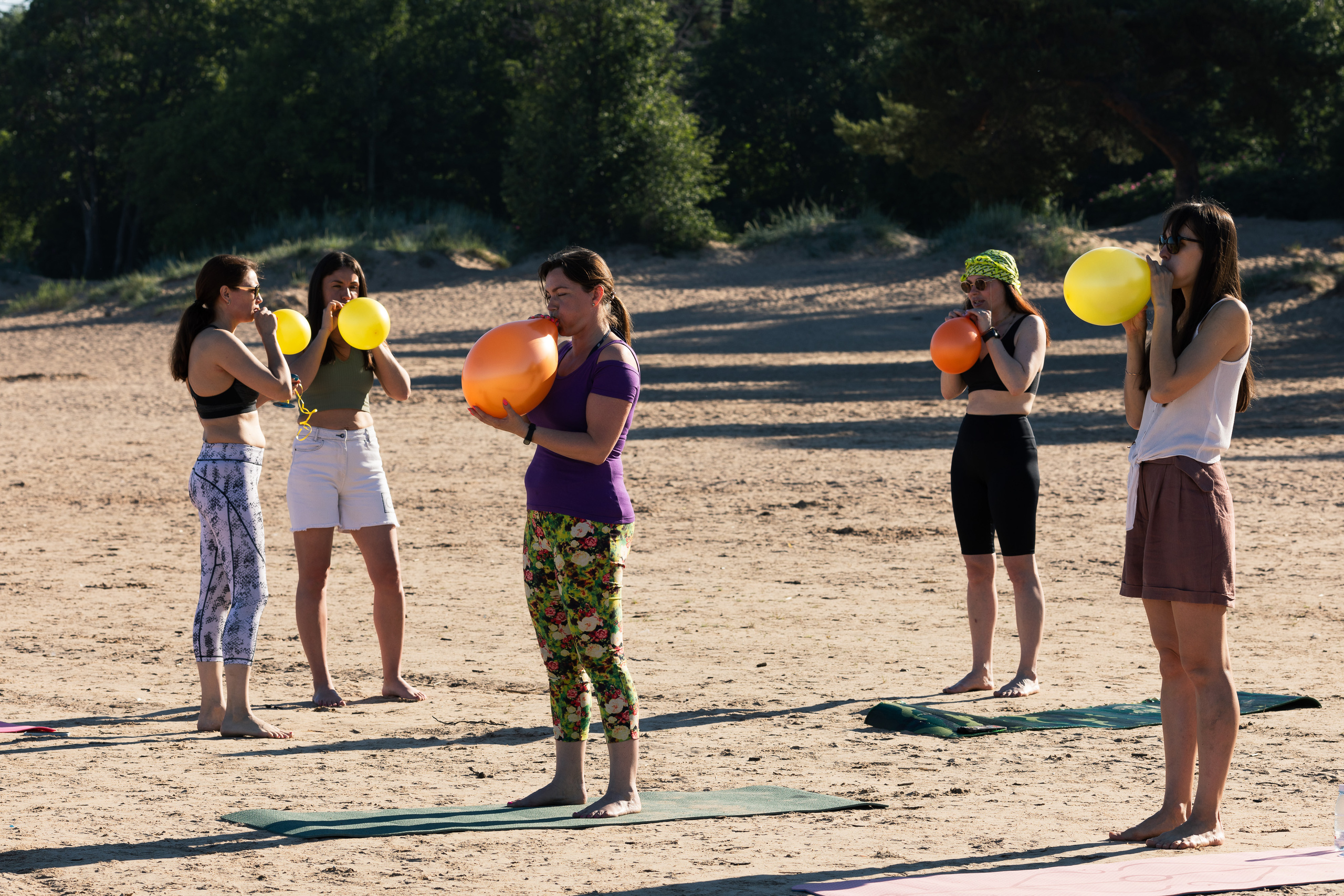 #утроназаливе #репортаж #репортажнаясъемка #фотосессиянаулице #фотосессиянаприроде #йога