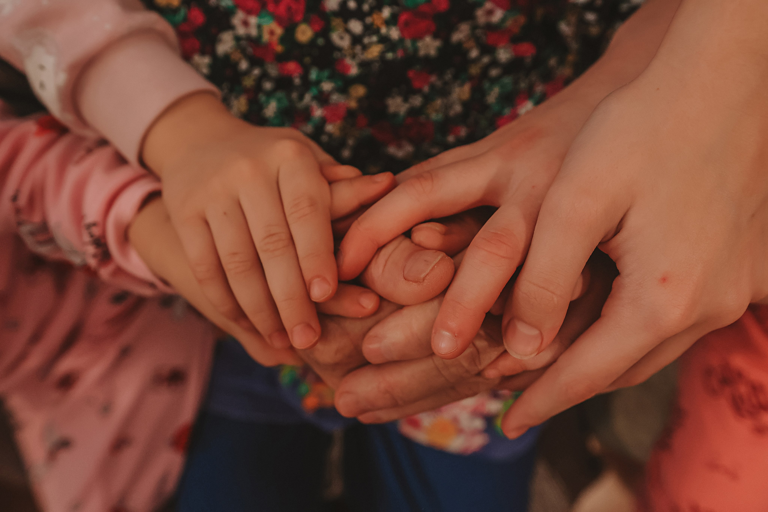 Большая семья репортаж. Семейный фотограф Тюмень, фотограф на роды Салмина Мария
