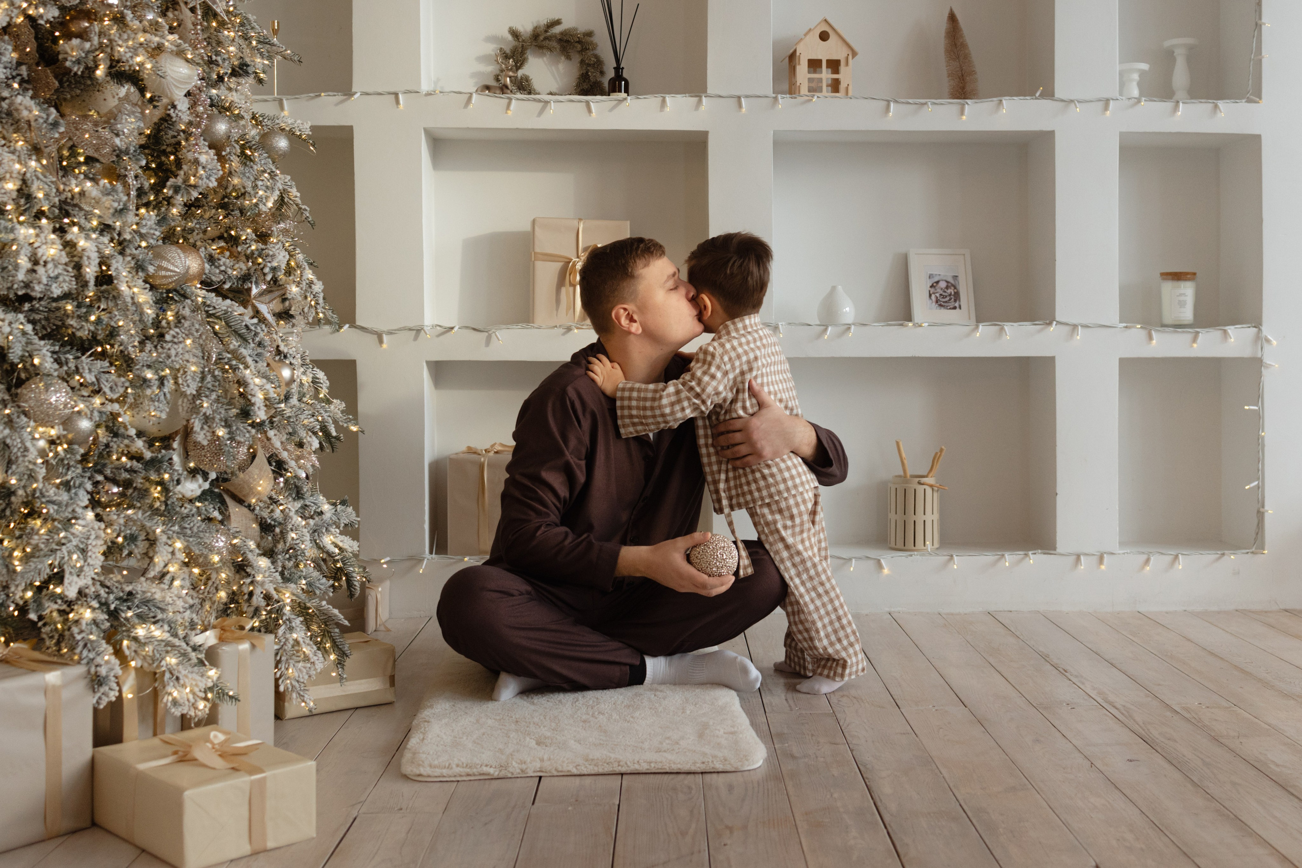 Новогодняя съемка в Историях (Большой зал). Фотограф беременности и новорожденных в Красноярске Вета Ланская